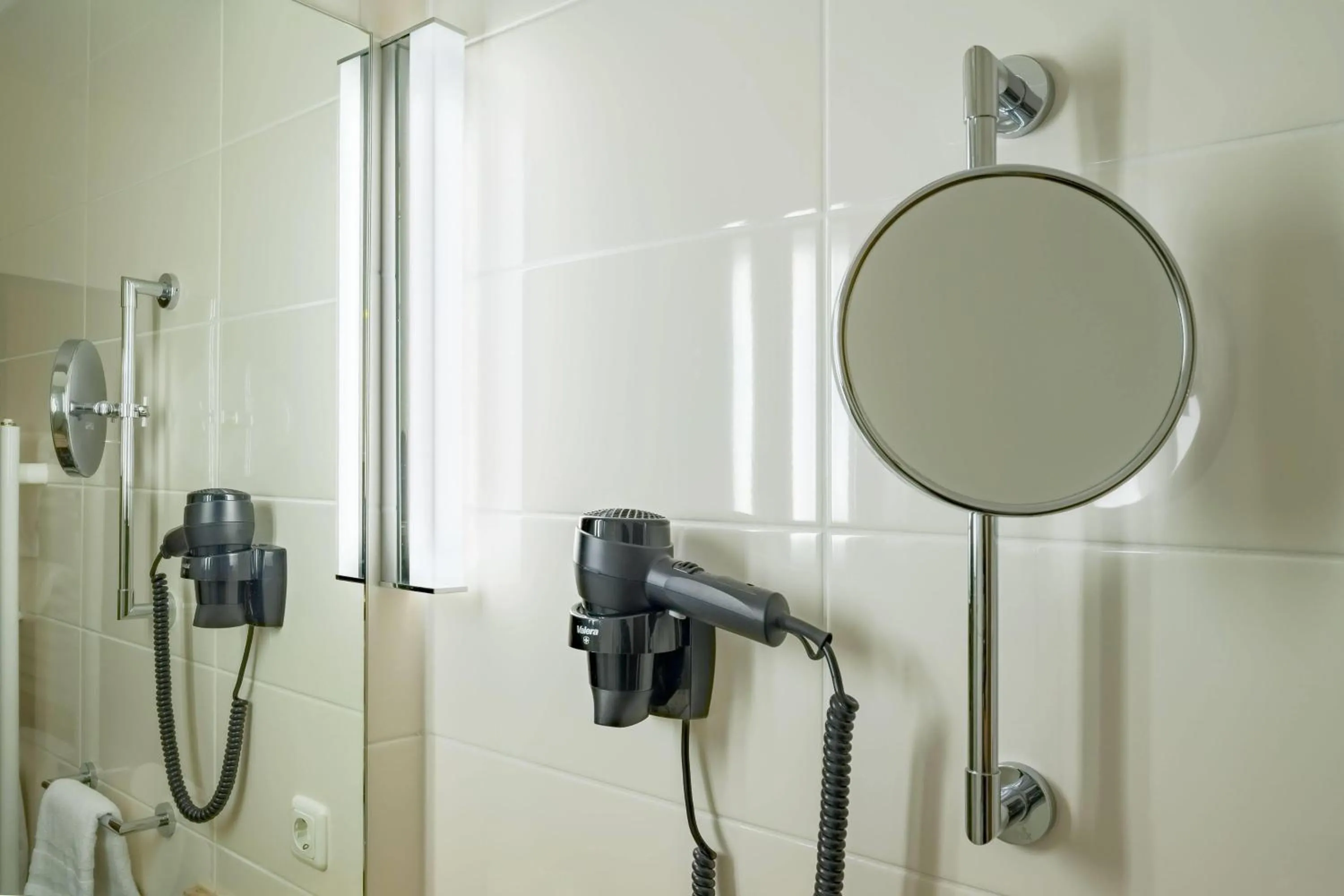 Bathroom in Aspire Oldenburg, Trademark Collection by Wyndham