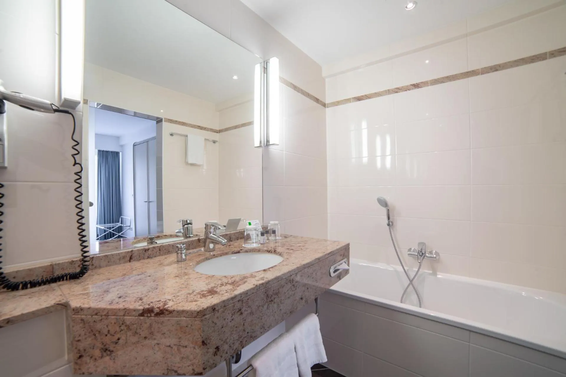 Bathroom in City Club Hotel