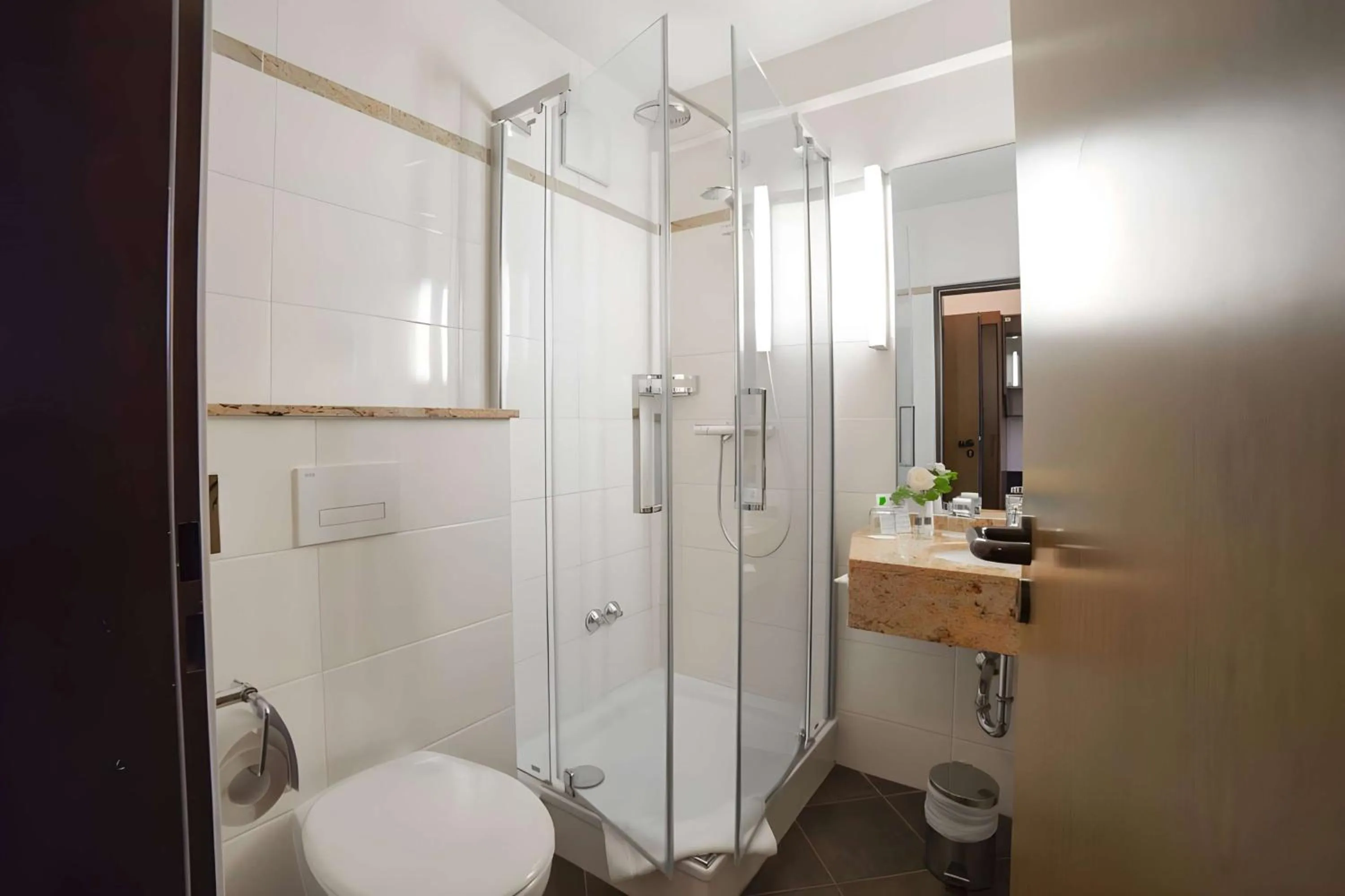 Photo of the whole room in City Club Hotel