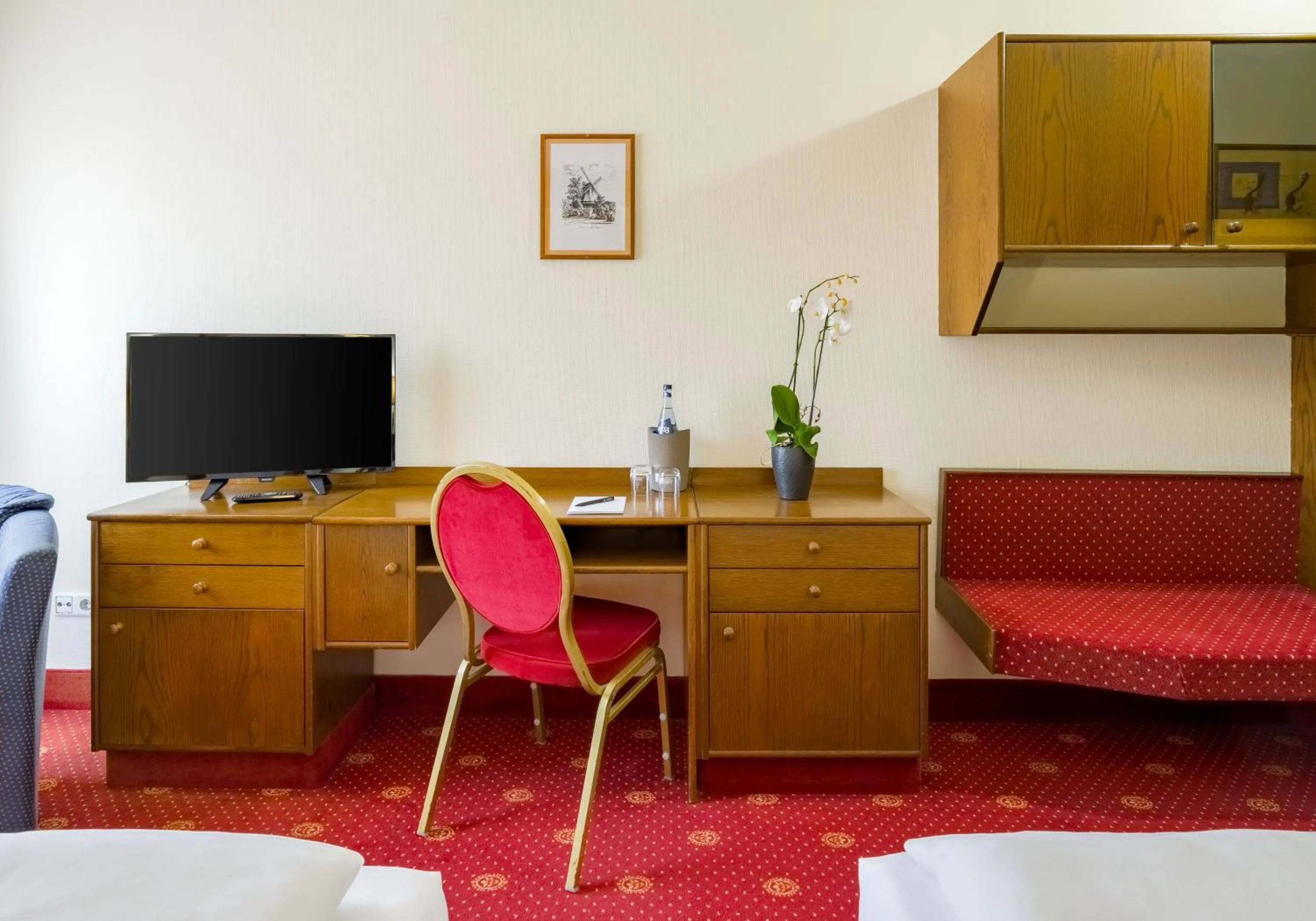 Photo of the whole room in Aspire Oldenburg, Trademark Collection by Wyndham