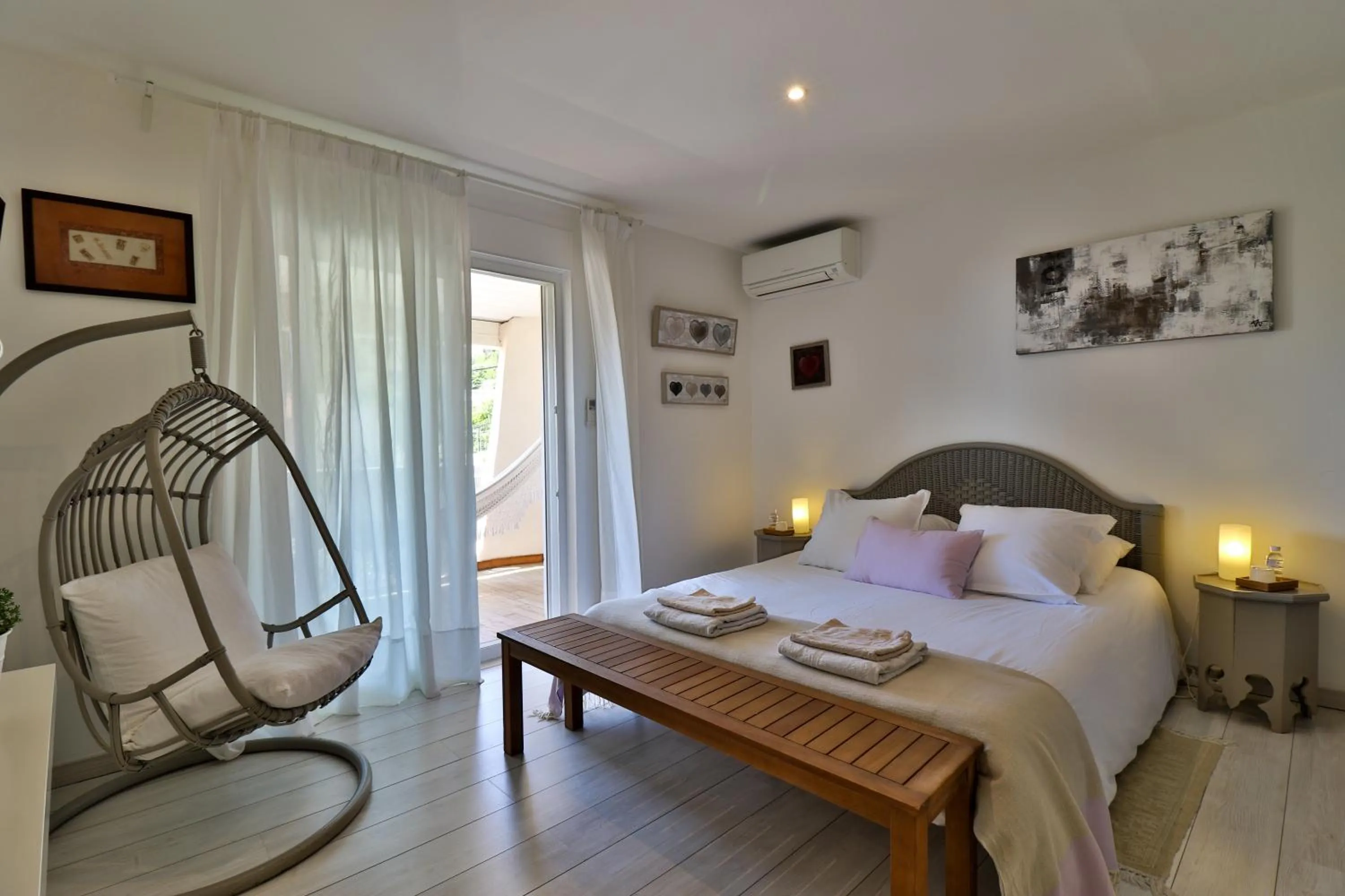 Photo of the whole room, Bed in Les Chambres d'Hôtes du Grand Mornas