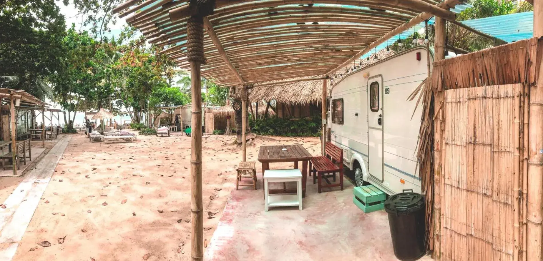 Premium Room in Beach House Camp Premium Room in Beach House Camp