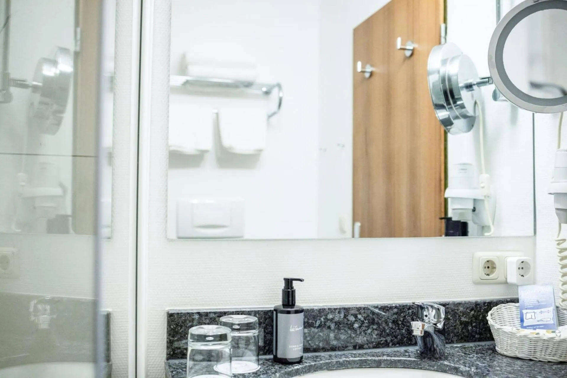 Bathroom in Alm- & Wellnesshotel Alpenhof