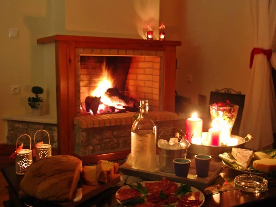 Food in Dio Escapes Houses