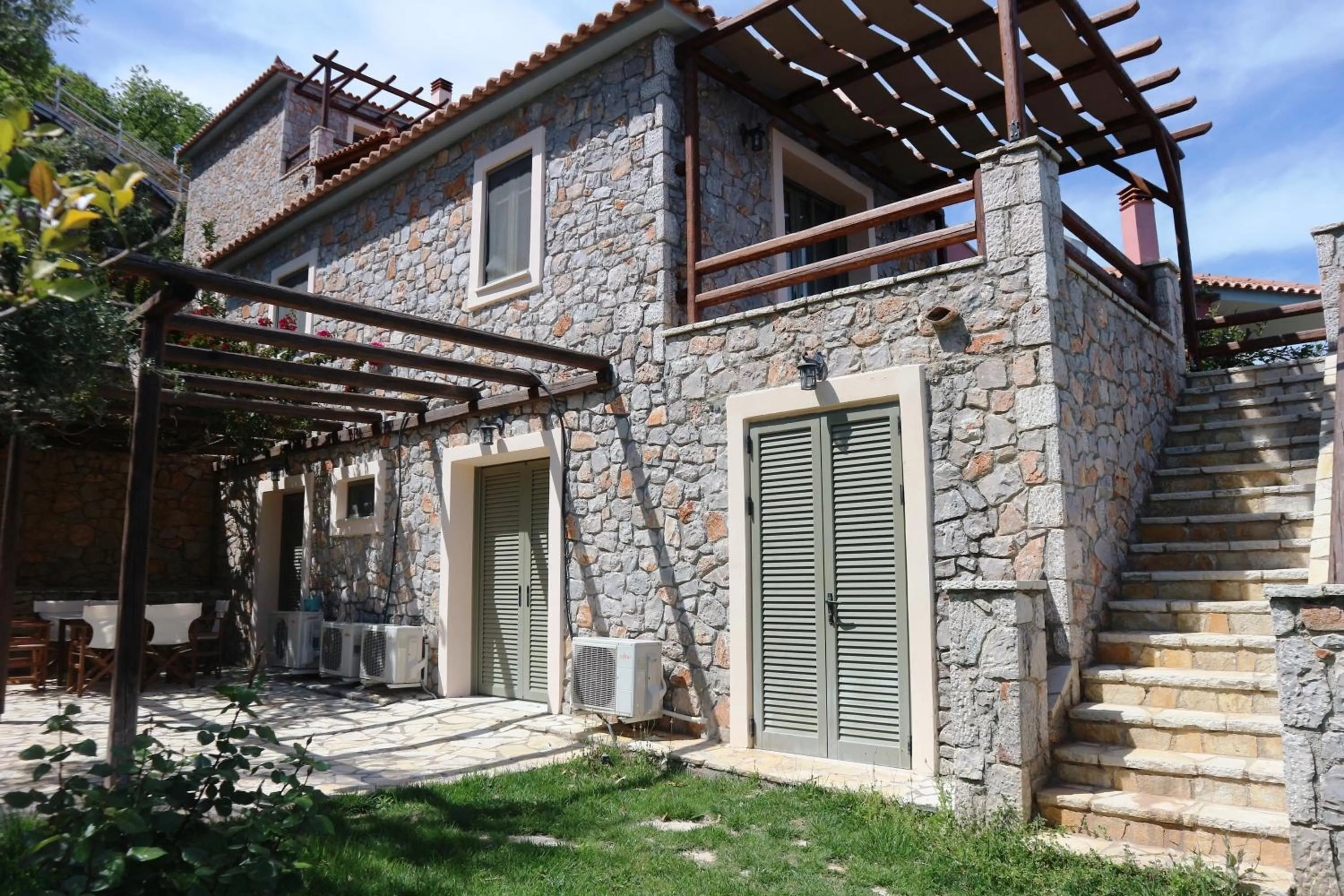 Property building in Dio Escapes Houses