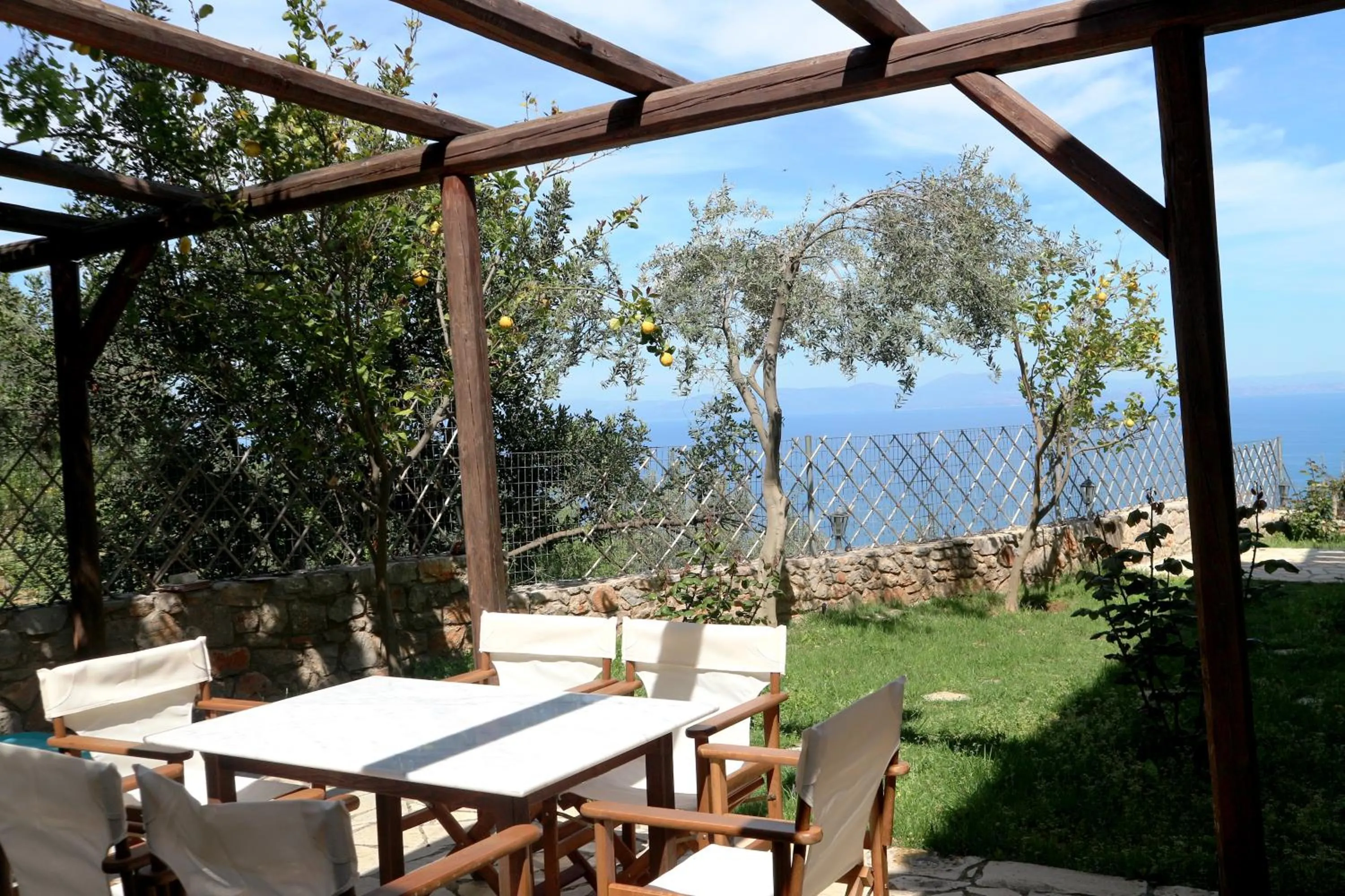 Natural landscape in Dio Escapes Houses