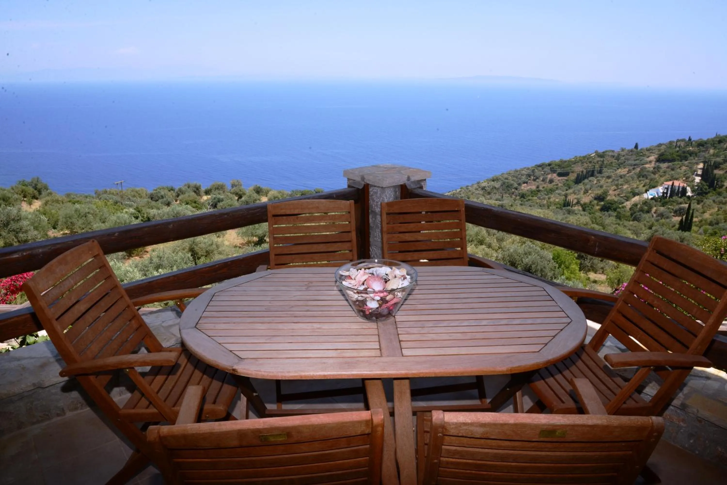 Natural landscape in Dio Escapes Houses