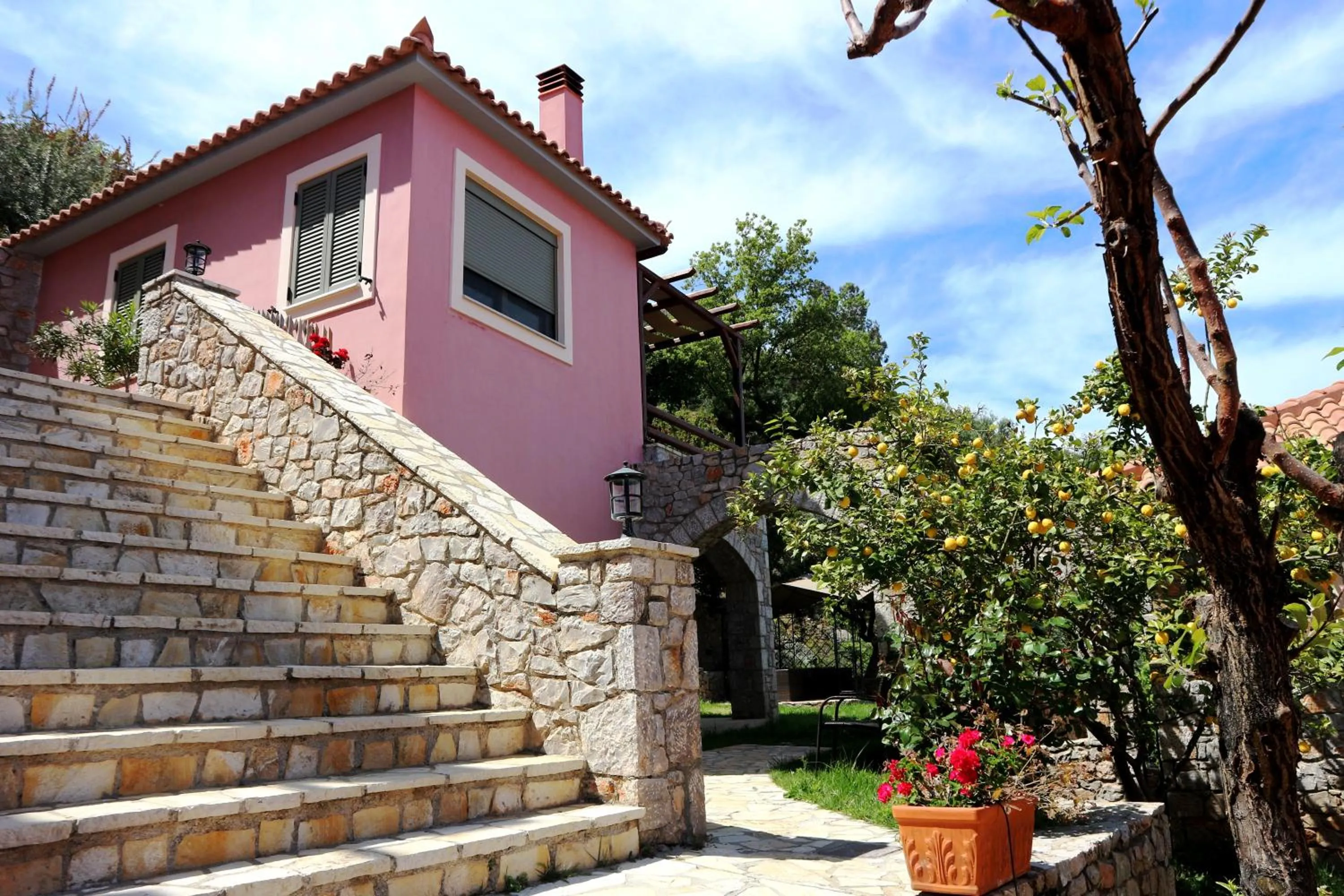 Property building in Dio Escapes Houses