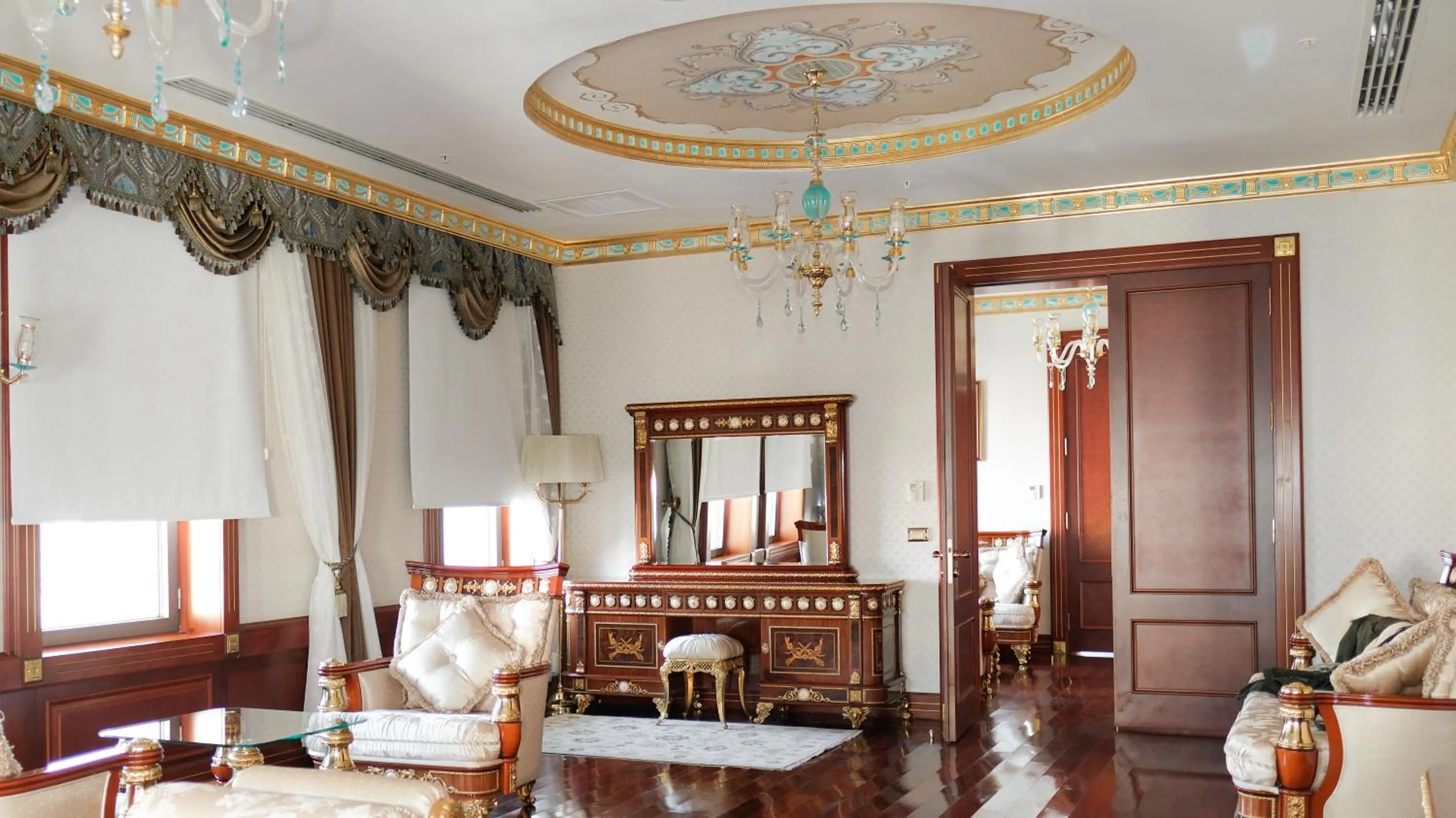 Bedroom in Meyra Palace