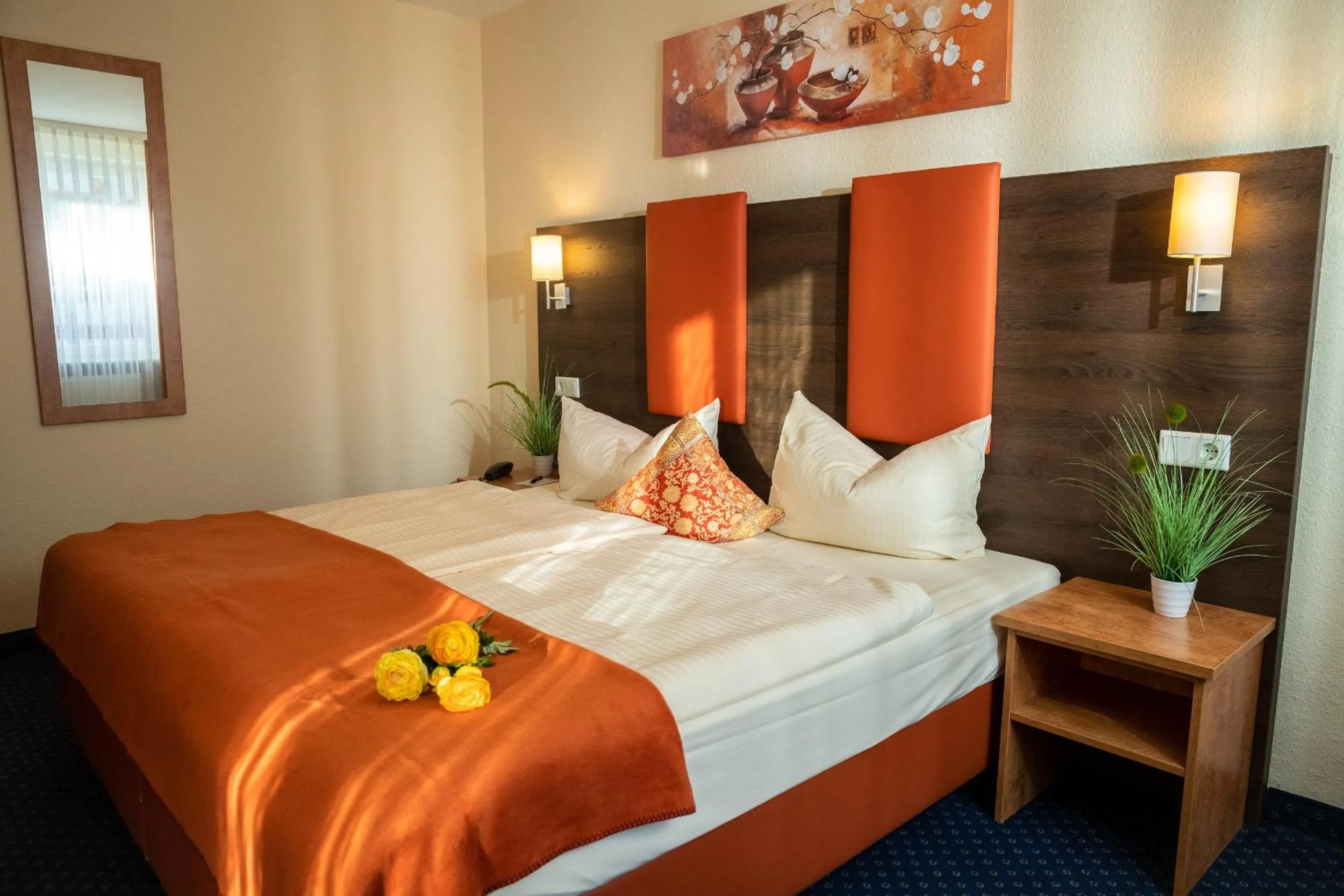 Photo of the whole room, Bed in Rheinhotel Rüdesheim - Wellness
