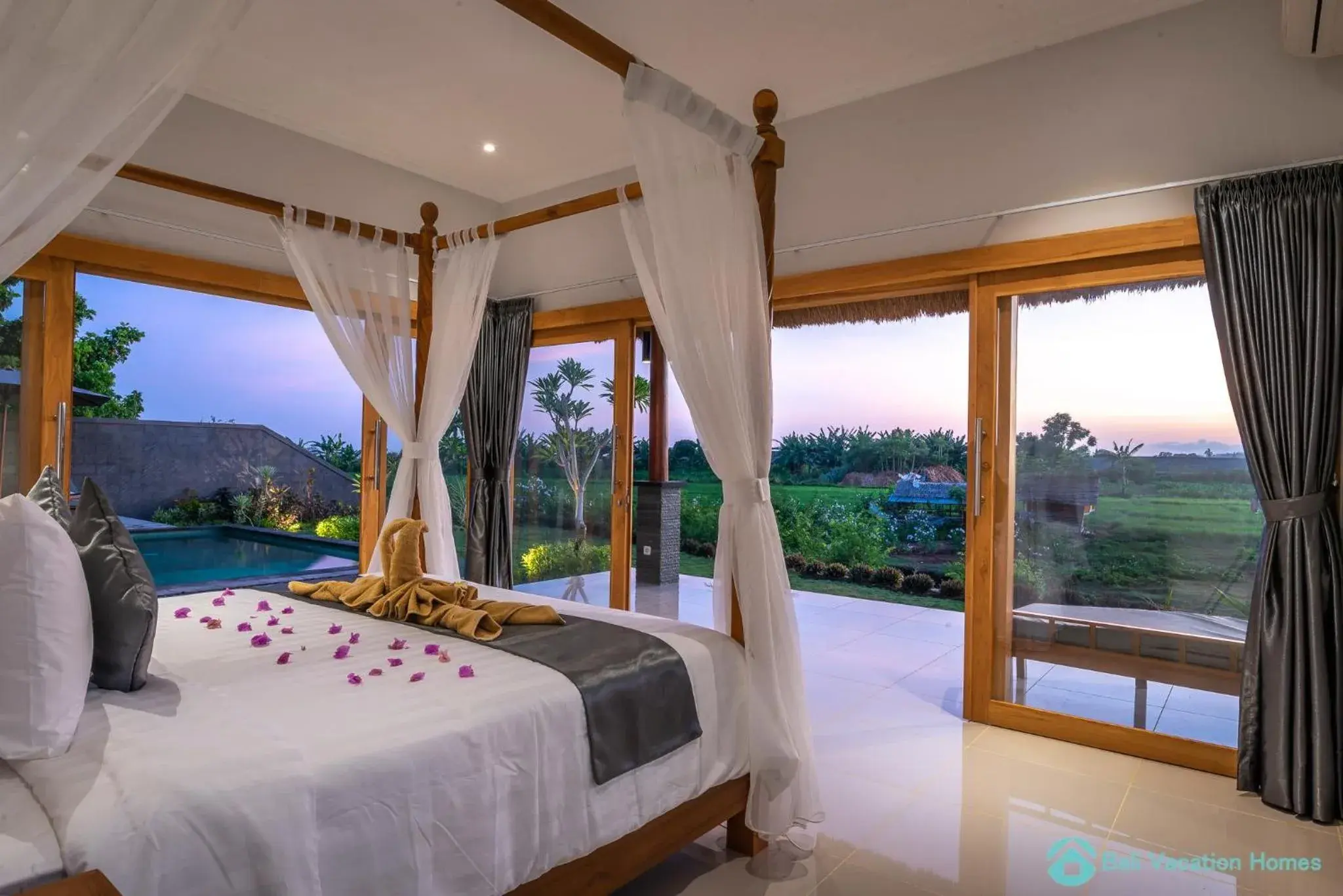 One Bedroom pool Villa Sea View in The Manik Kalisada One Bedroom pool Villa Sea View in The Manik Kalisada