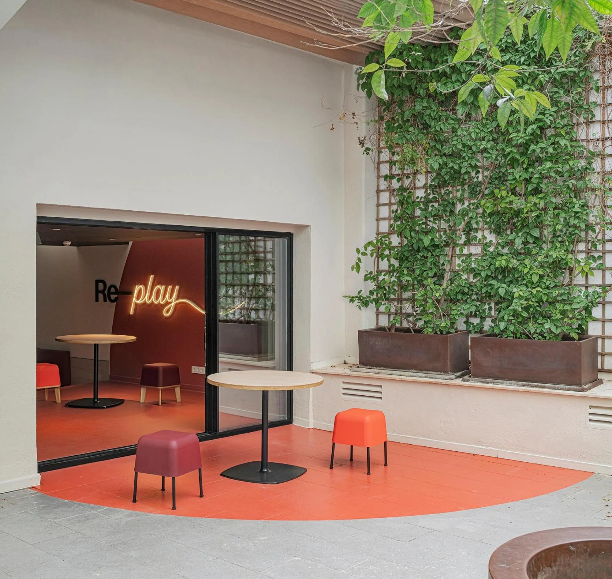 Off site in Colegio Mayor Resa La Concepción