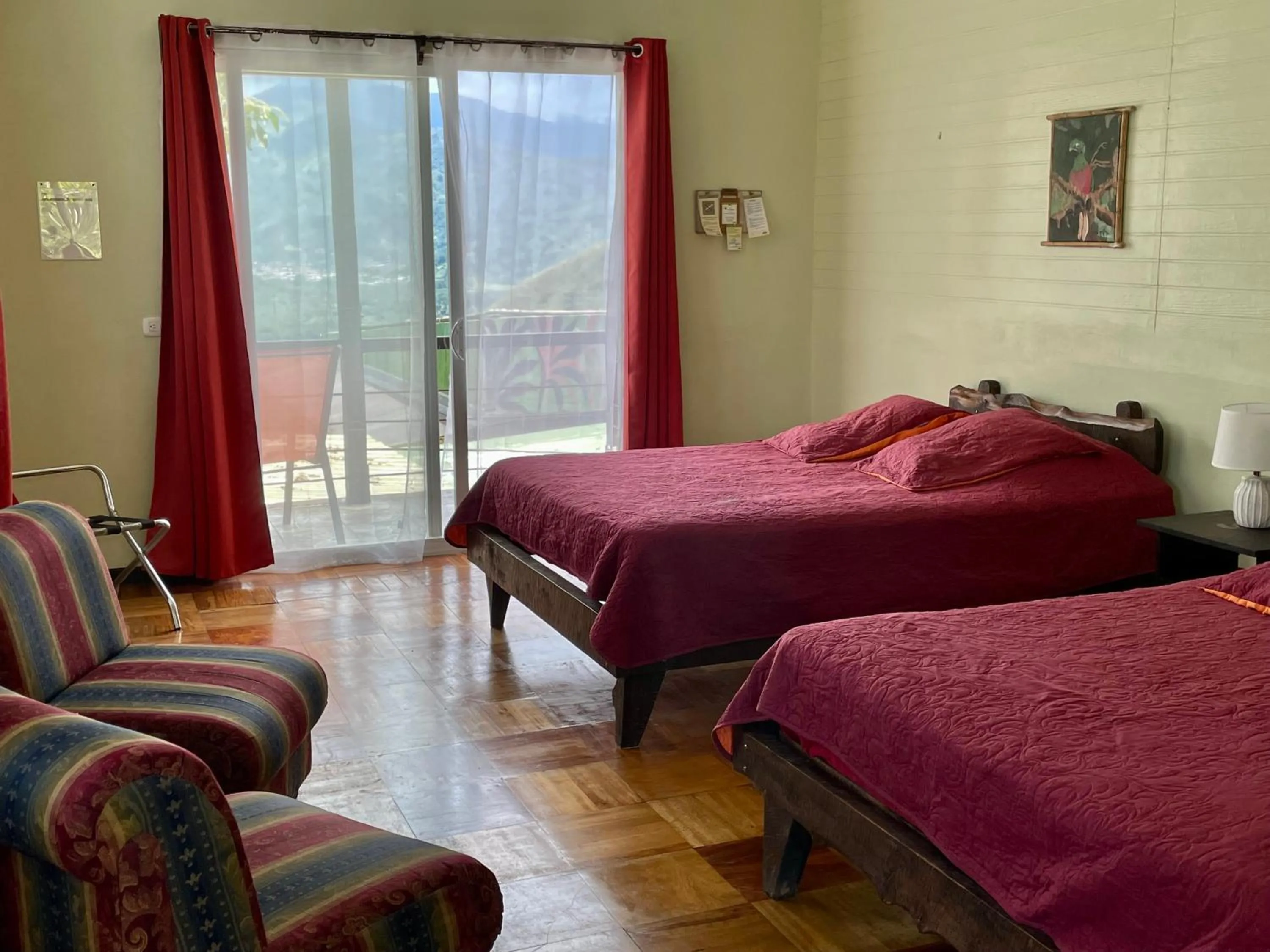 Photo of the whole room, Bed in Rinconcito Verde