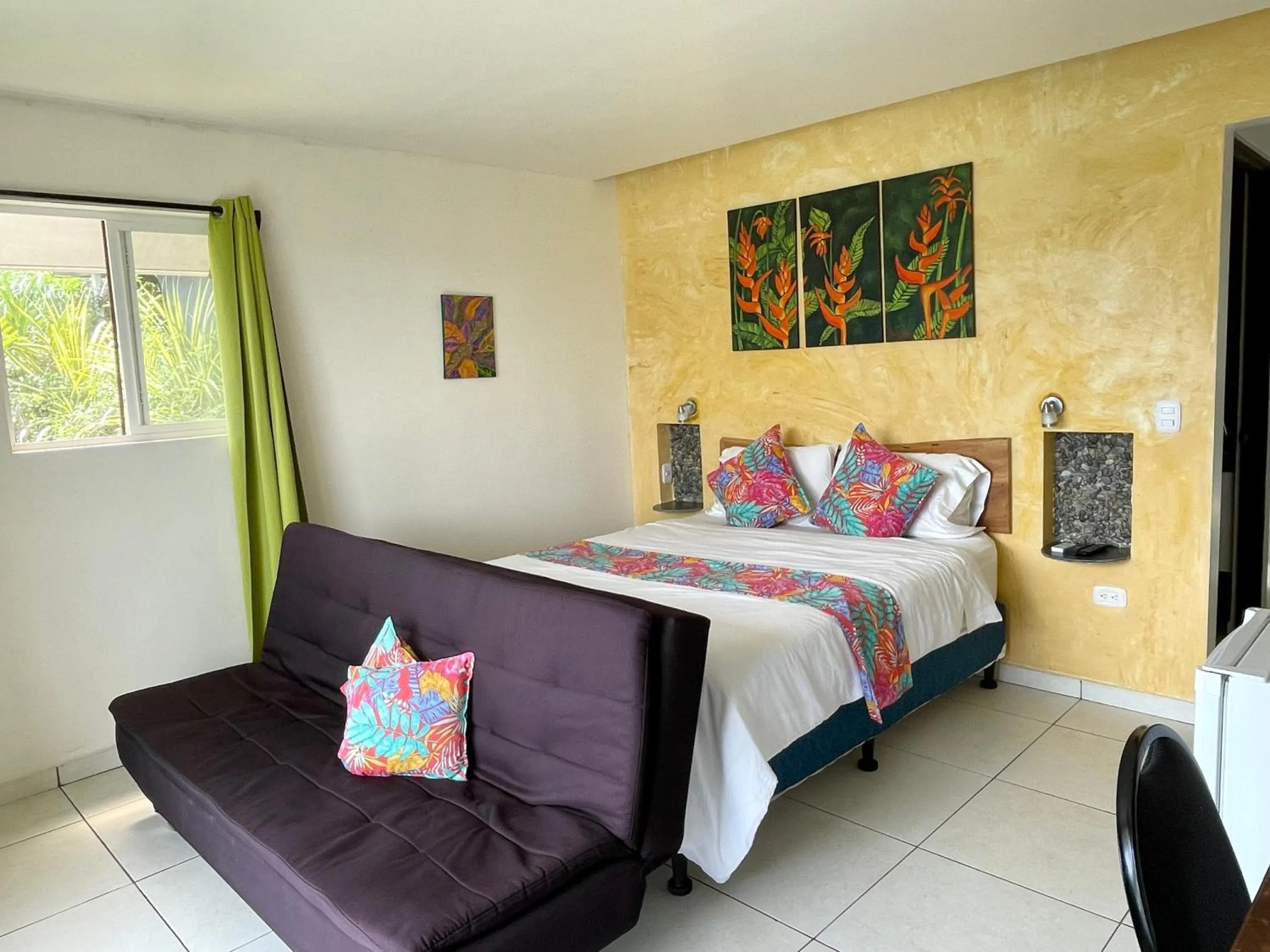 Photo of the whole room, Bed in Rinconcito Verde