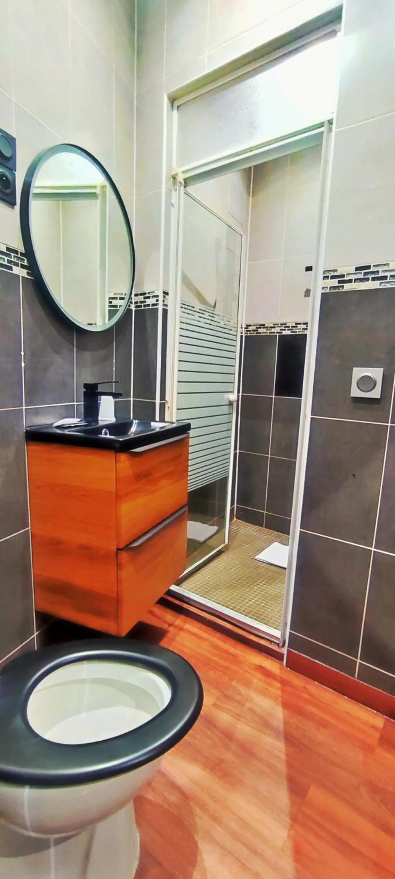 Bathroom in Hôtel Moderne