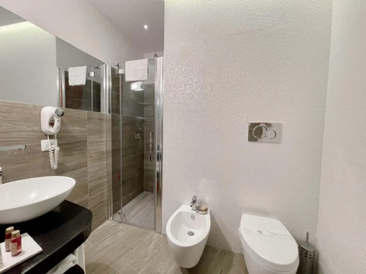 Shower in B&B Verona Centro