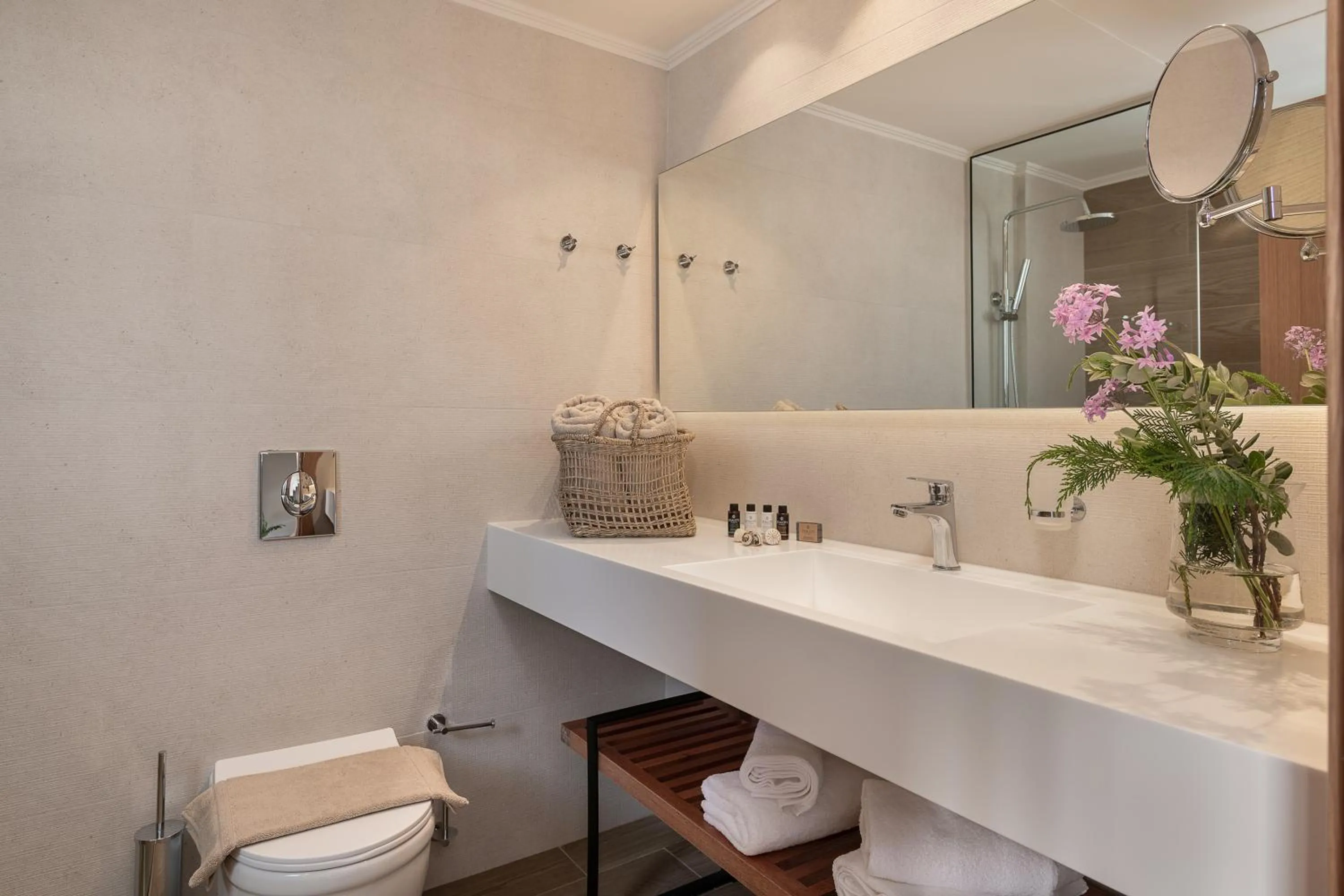 Bathroom in Mossa Well Being Hotel - Heated pool and Wellness Spa