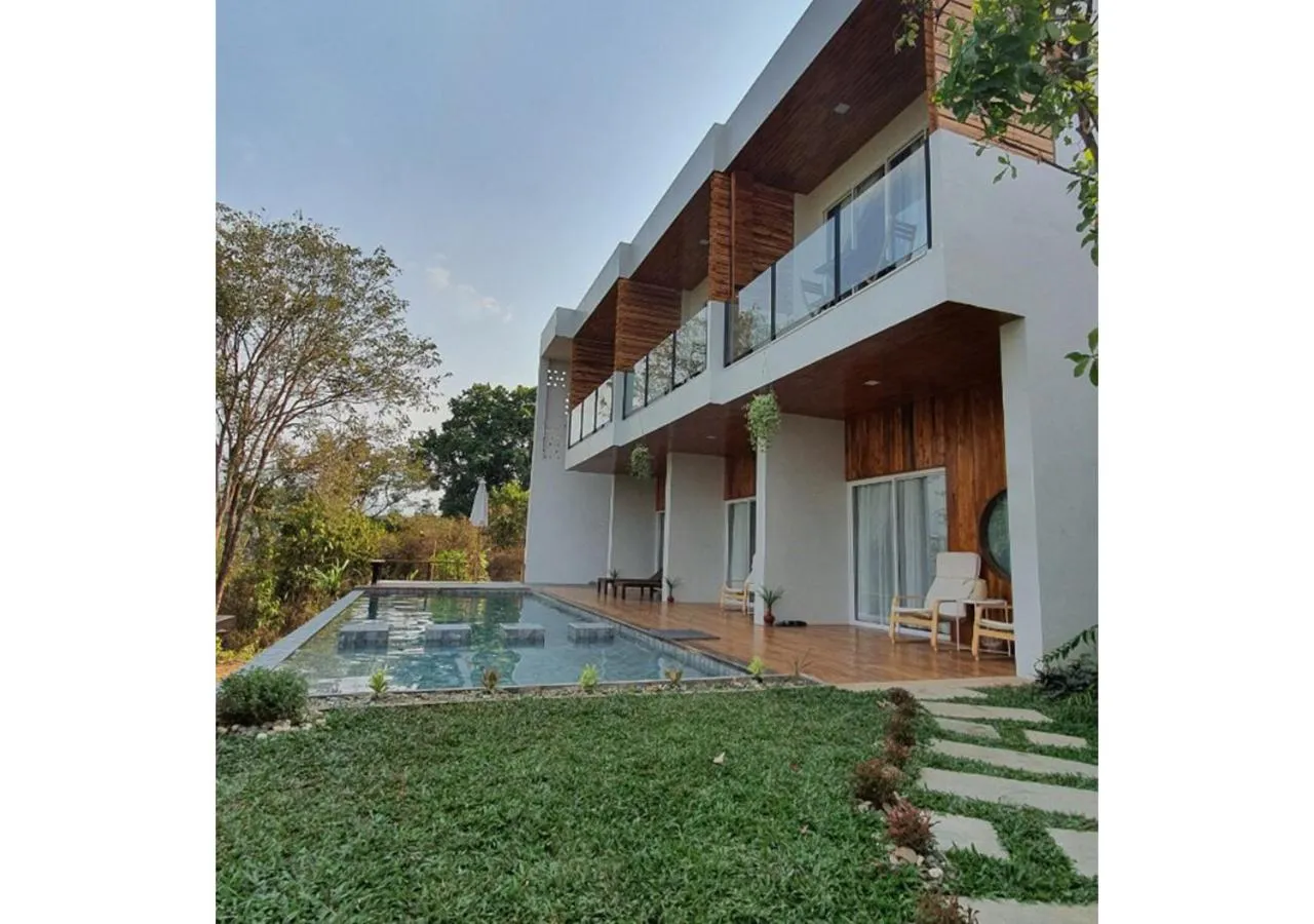 Property building in HOMU Villa Pua