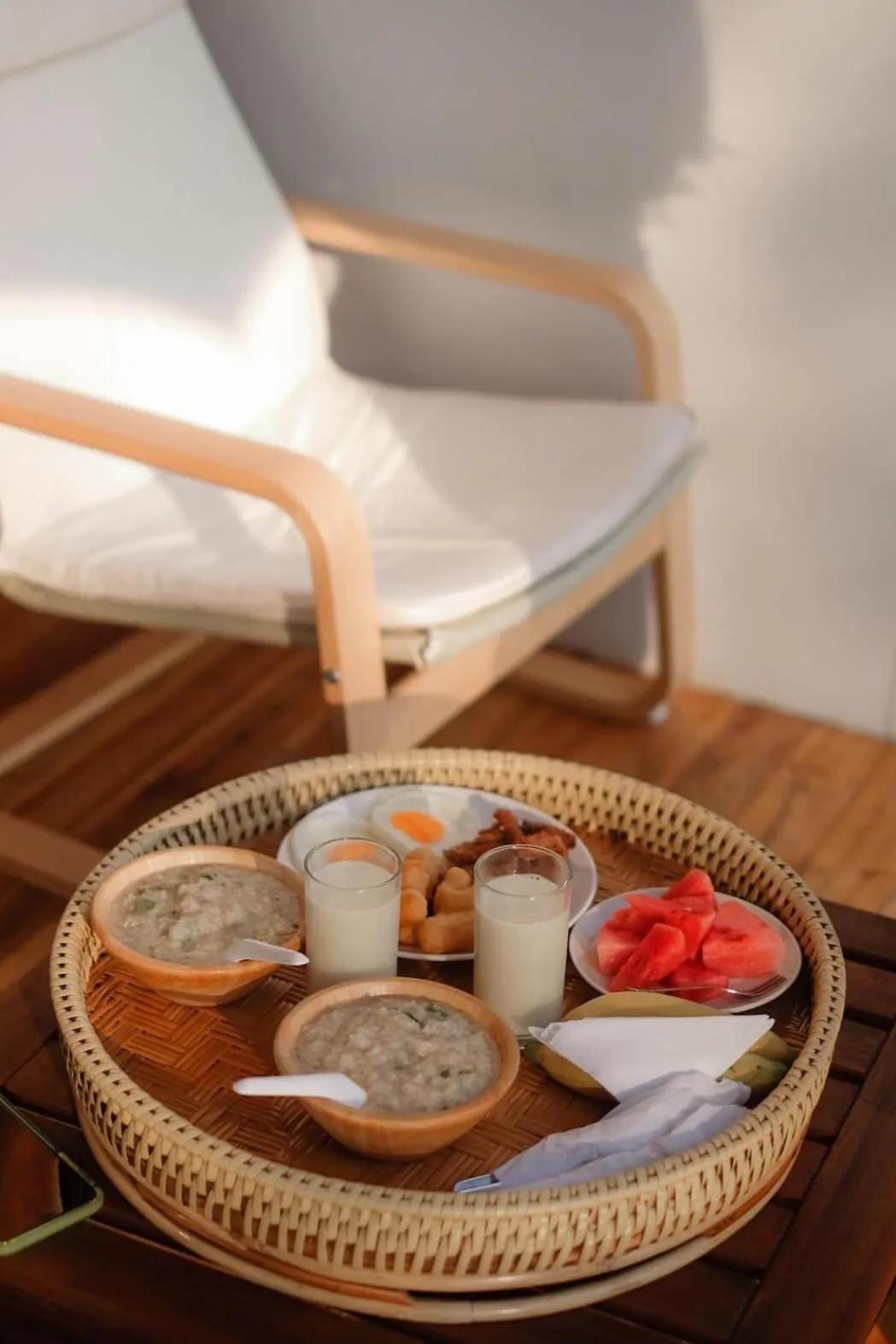 Asian breakfast in HOMU Villa Pua