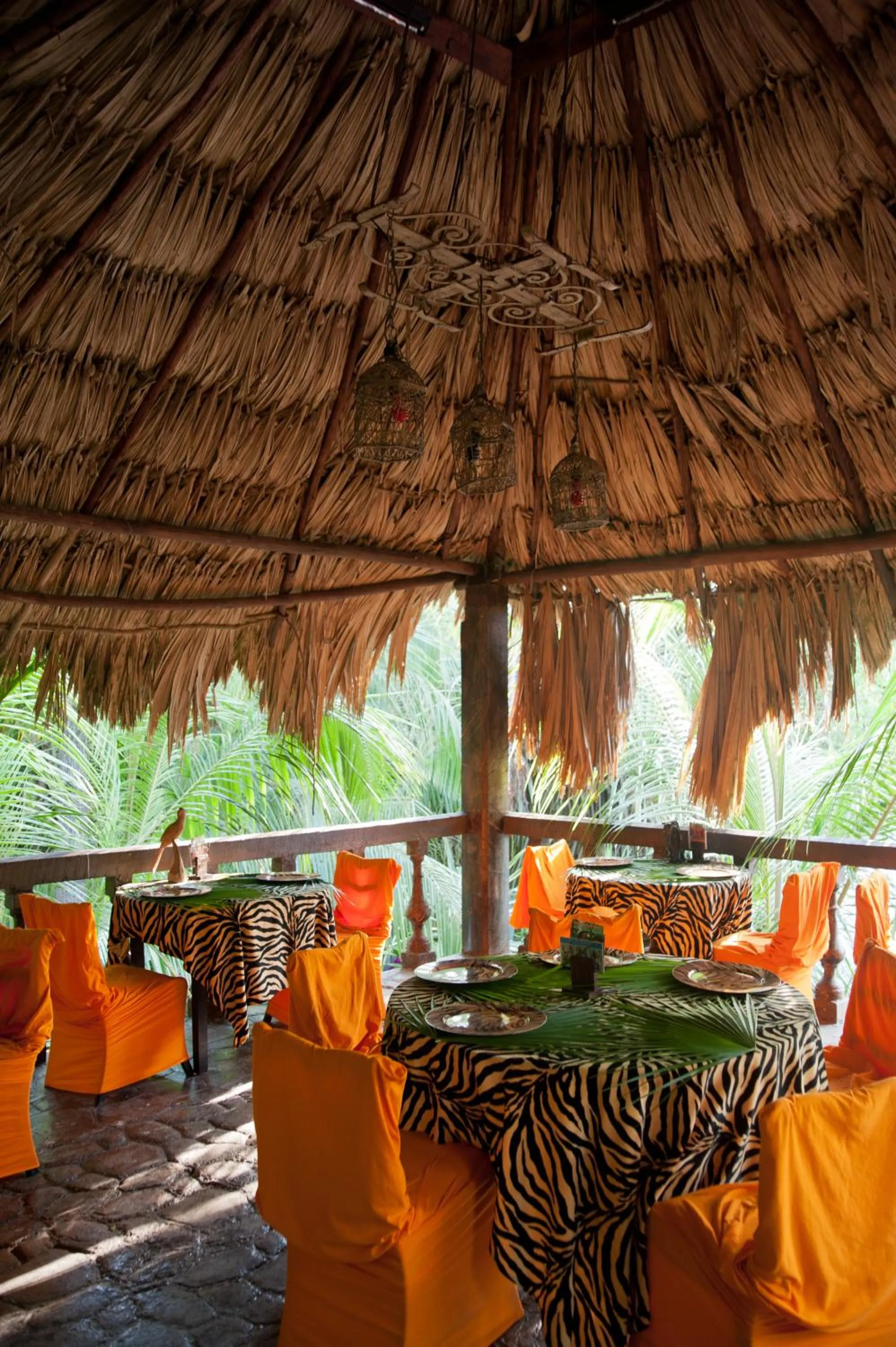 Restaurant/places to eat in ABEZZA Resort And Adventure Spa