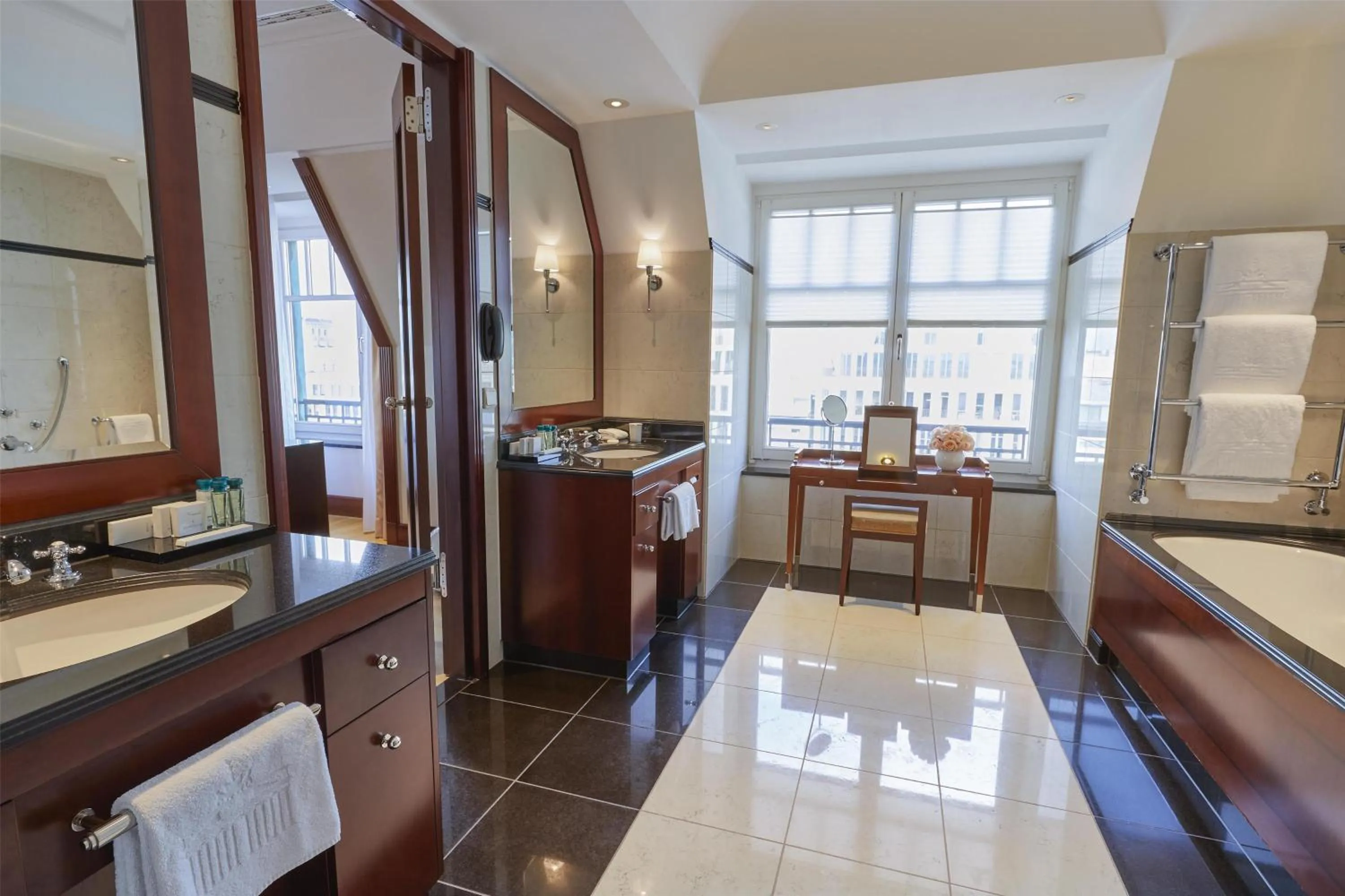 Photo of the whole room in Hotel Adlon Kempinski Berlin