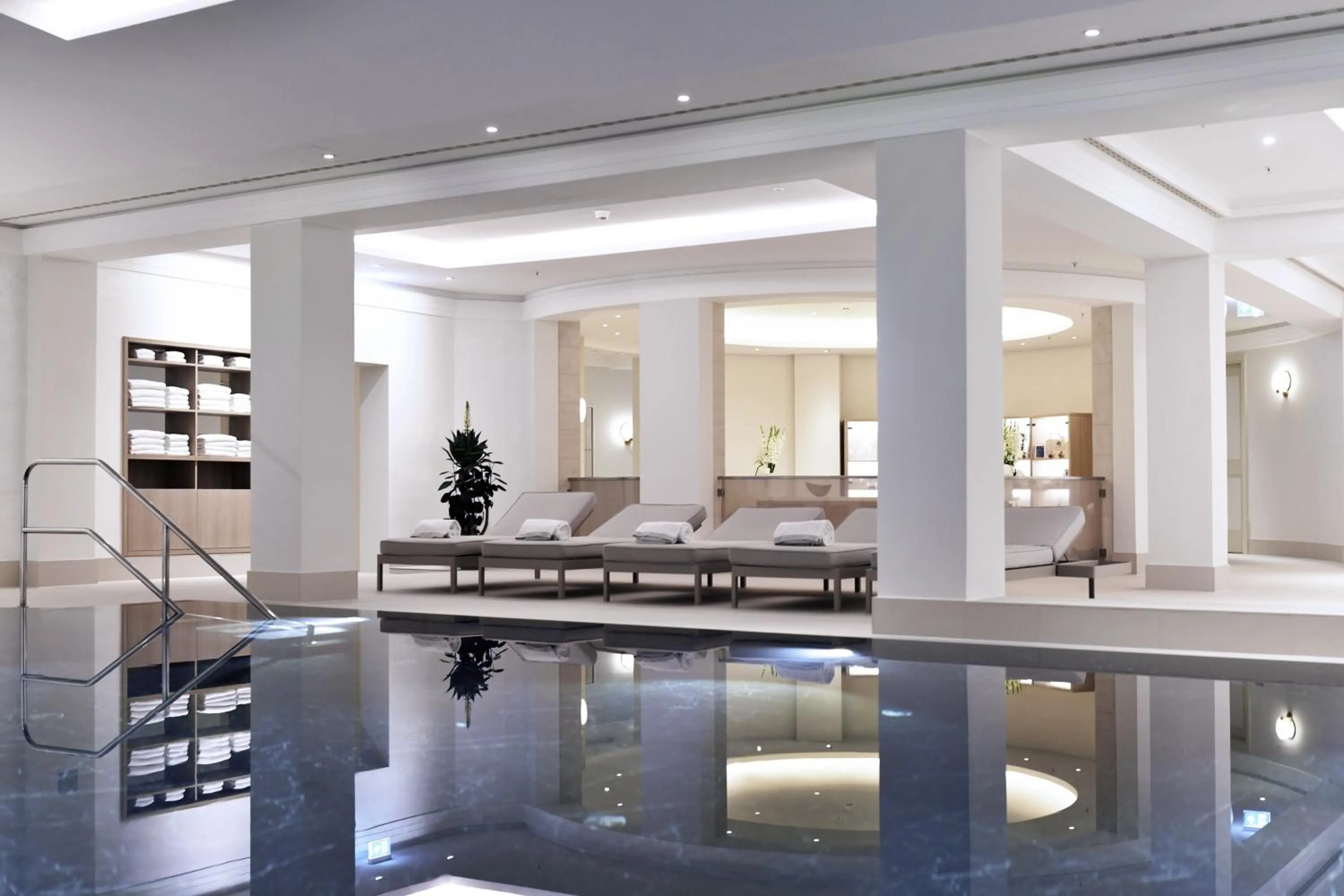 Swimming pool in Hotel Adlon Kempinski Berlin