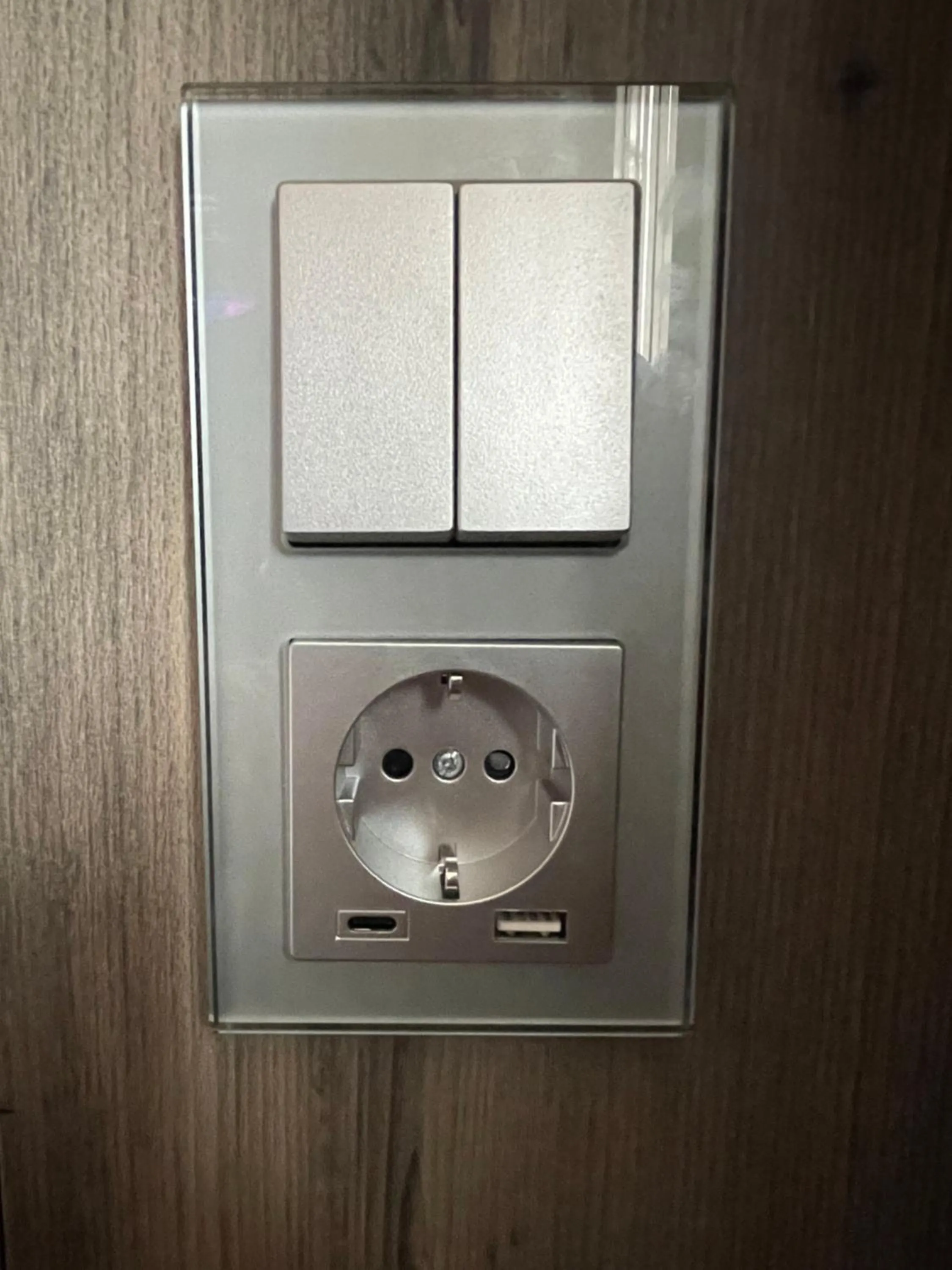 TV and multimedia in Hotel Am Sportpark