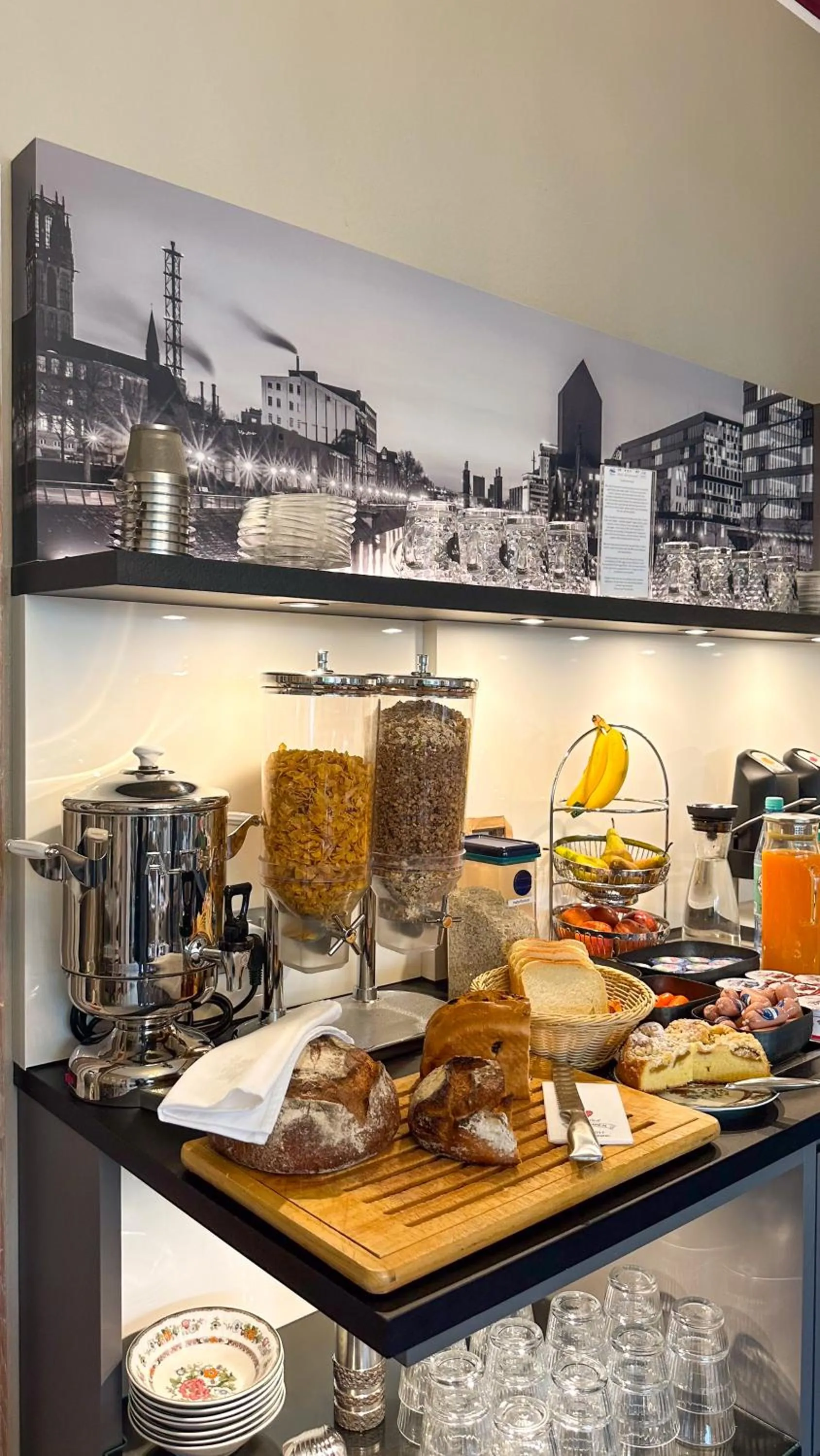 Buffet breakfast in Hotel Am Sportpark