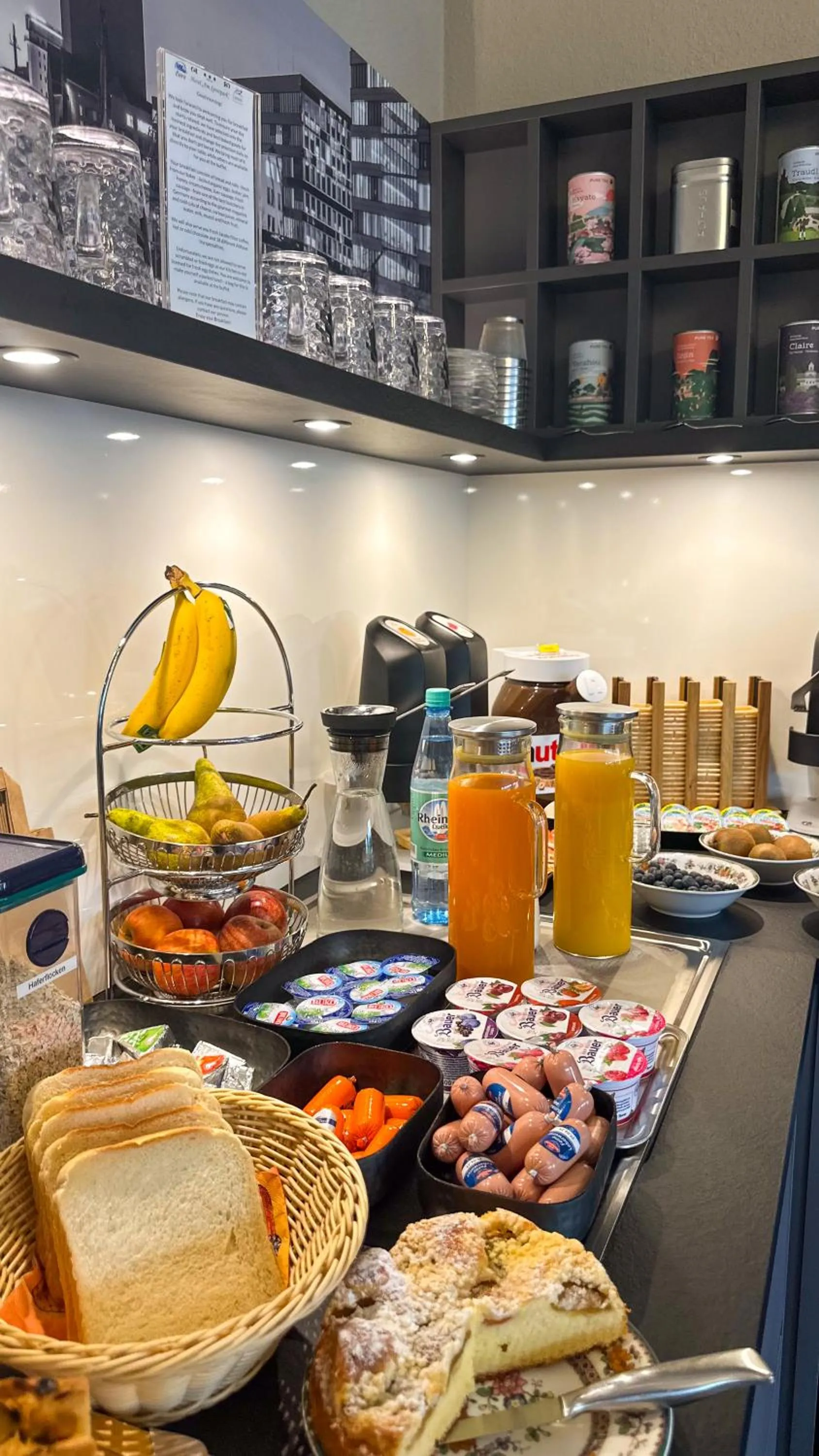 Buffet breakfast in Hotel Am Sportpark