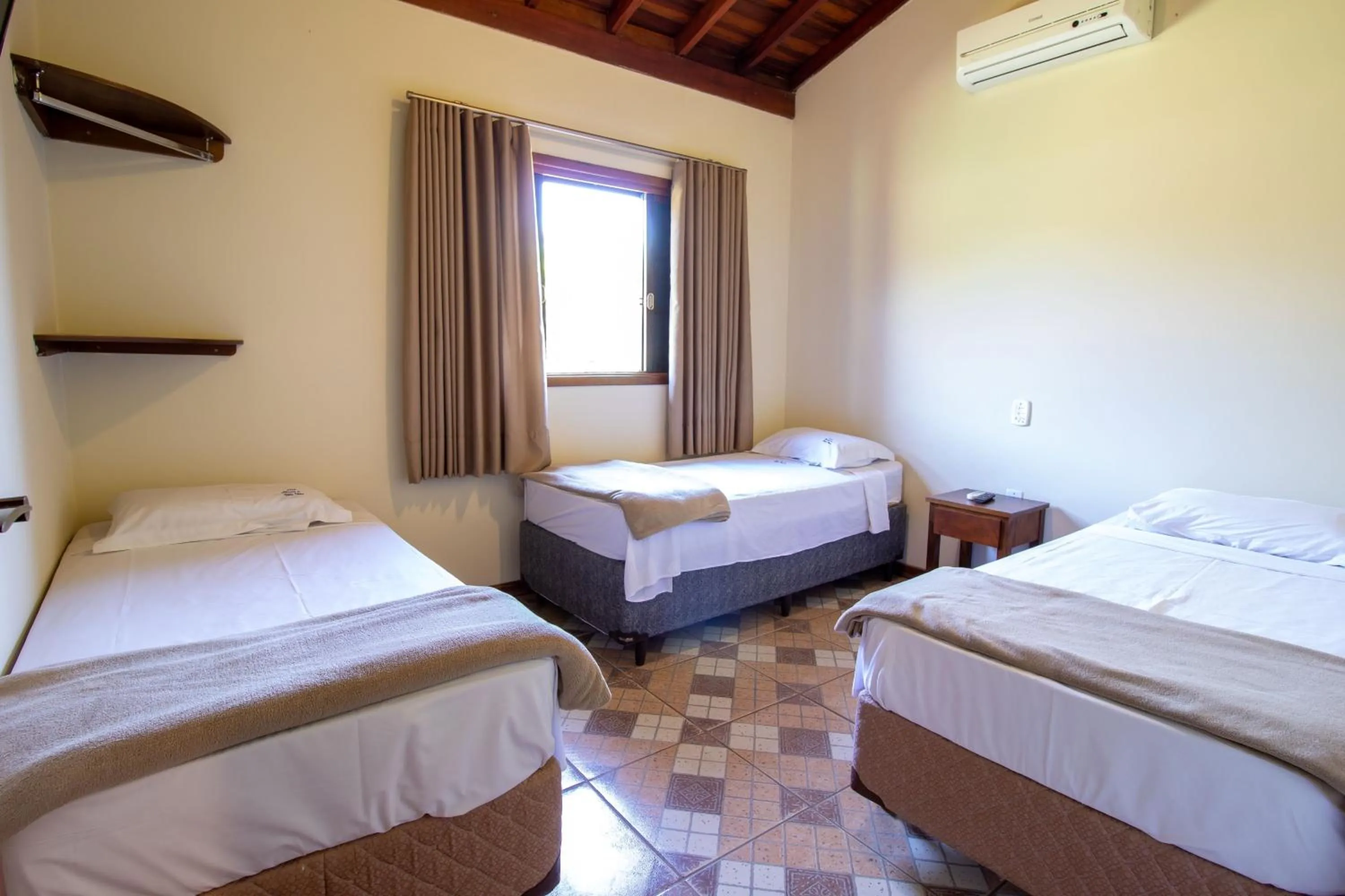 Property building, Bed in Mirante Praia Hotel
