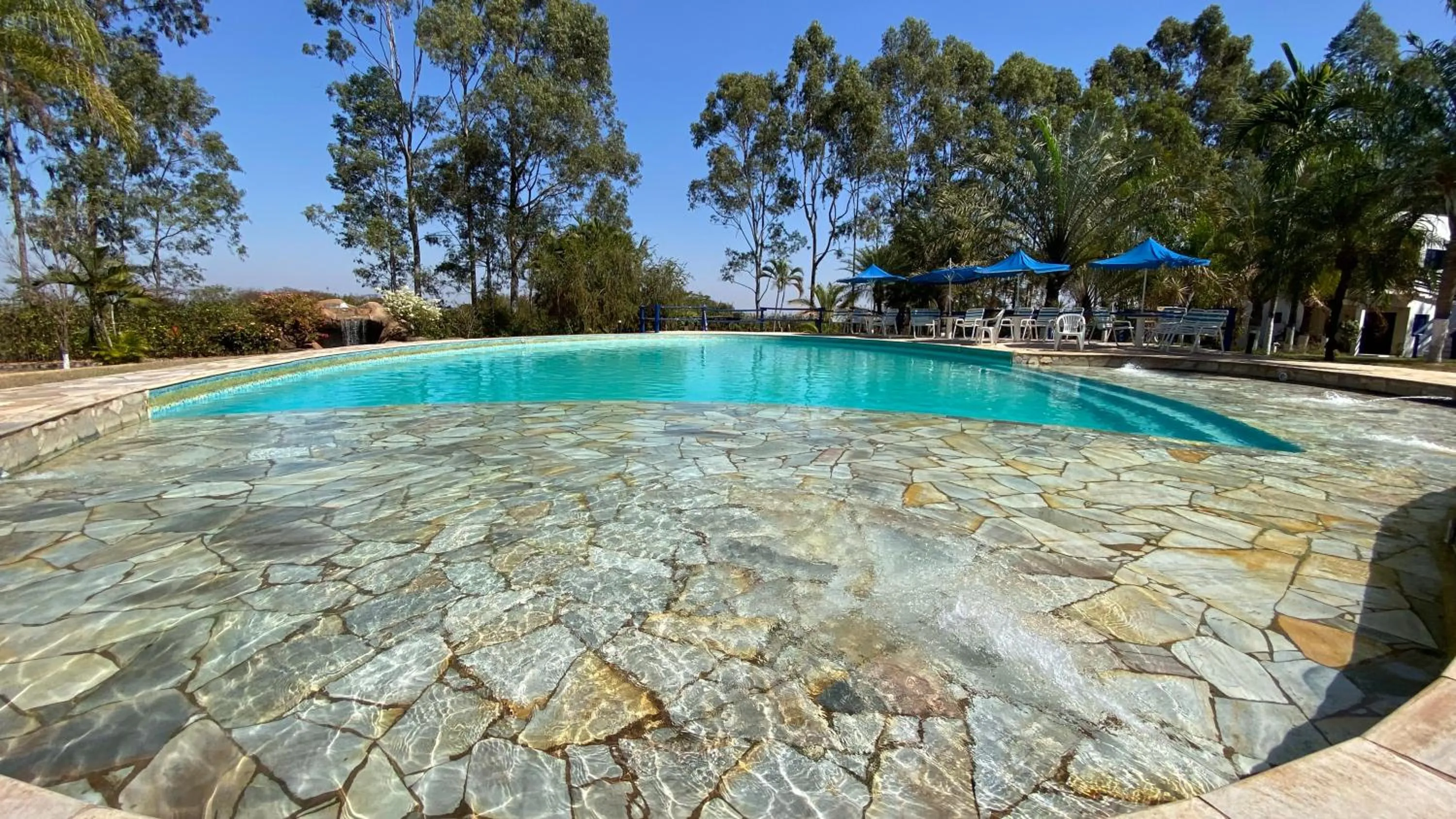 Pool view in Mirante Praia Hotel