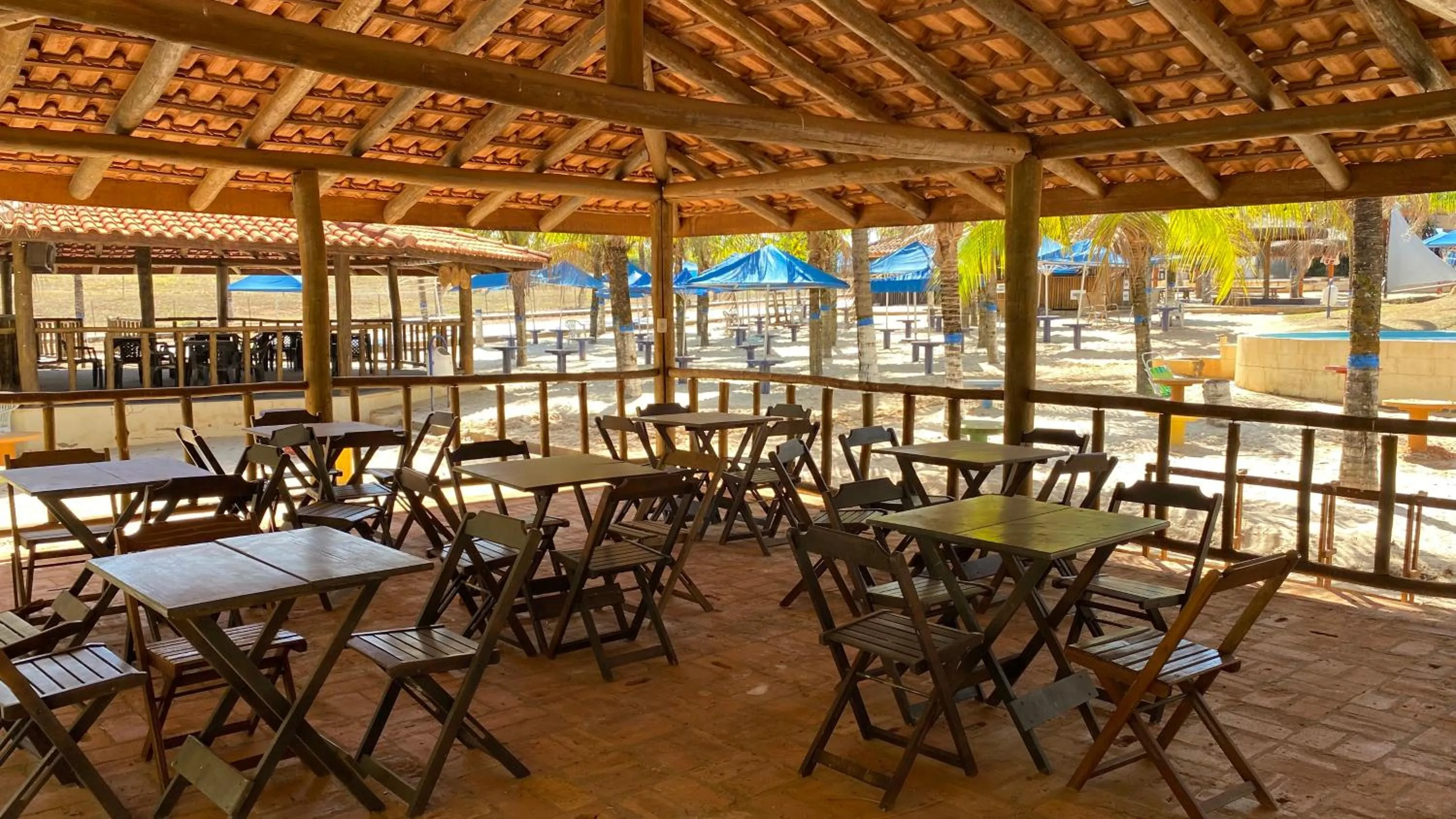 Restaurant/places to eat in Mirante Praia Hotel
