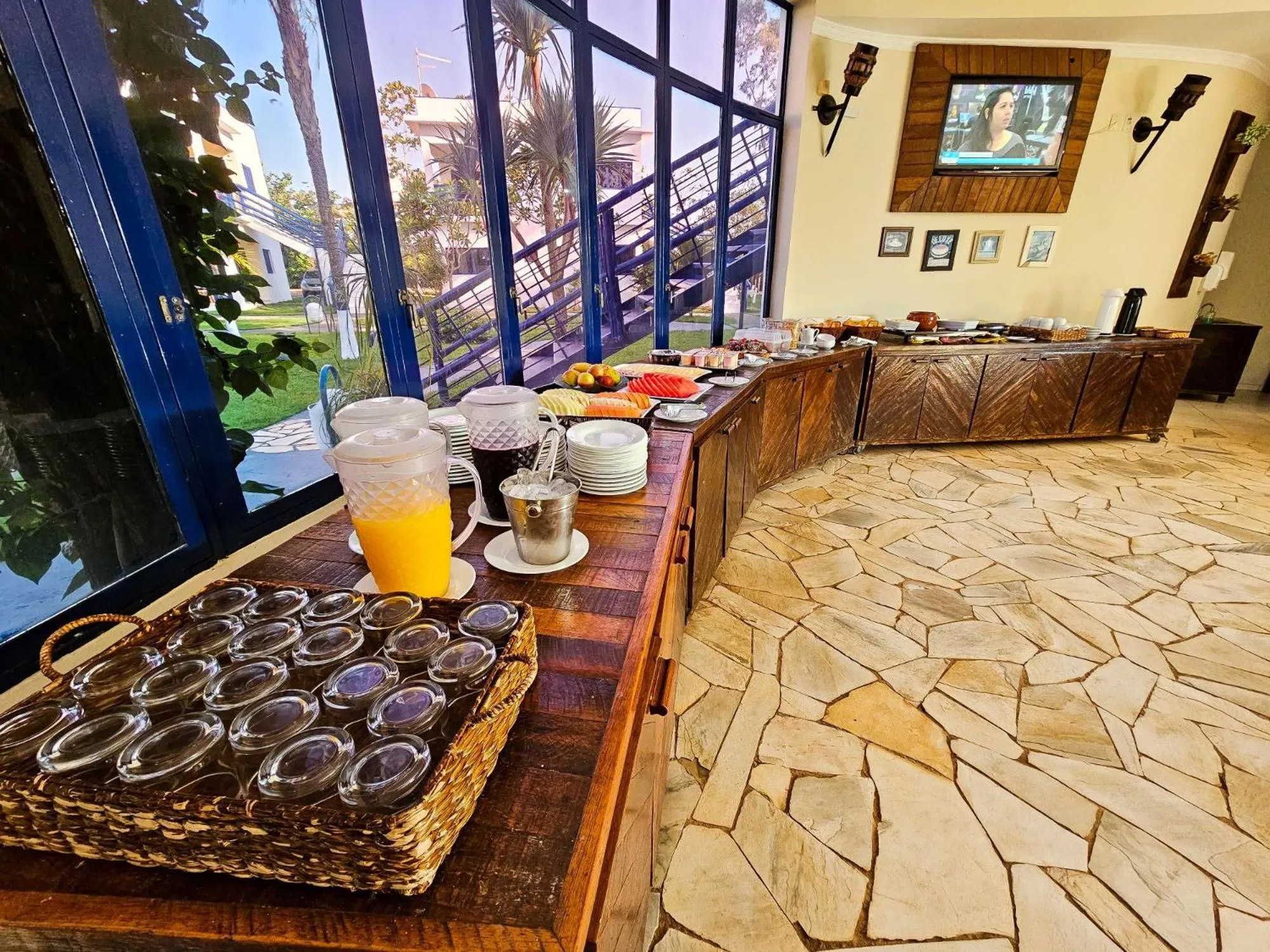 Restaurant/places to eat in Mirante Praia Hotel