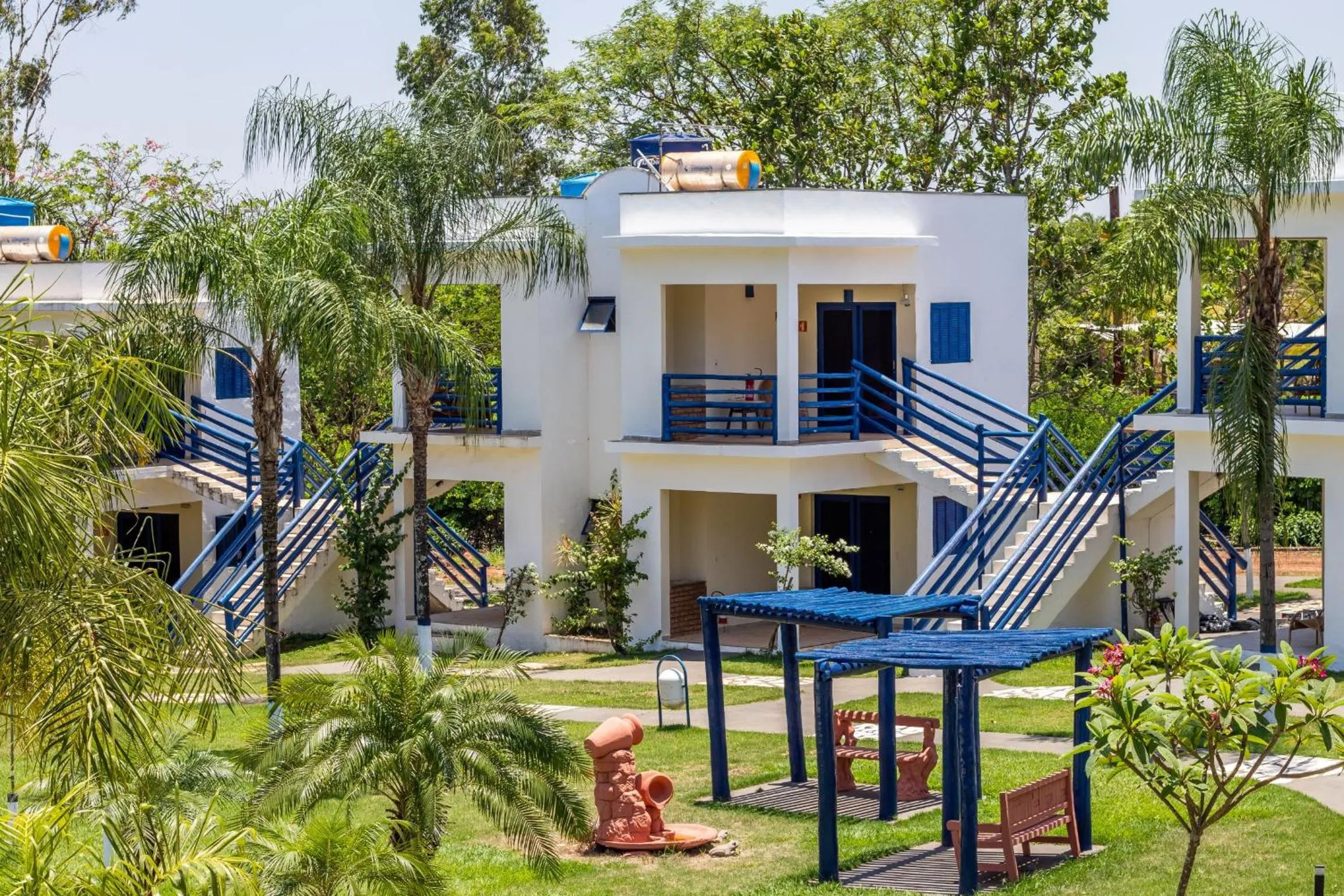 Property building in Mirante Praia Hotel