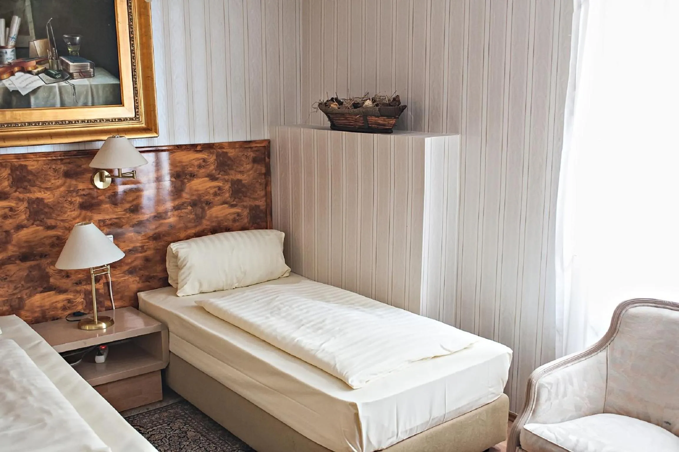 Photo of the whole room, Bed in Löwen Hotel