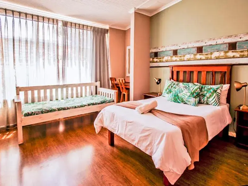 The Russel Guest House The Russel Guest House