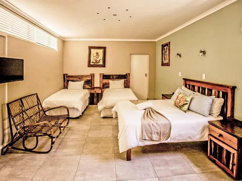 Bed in The Russel Guest House