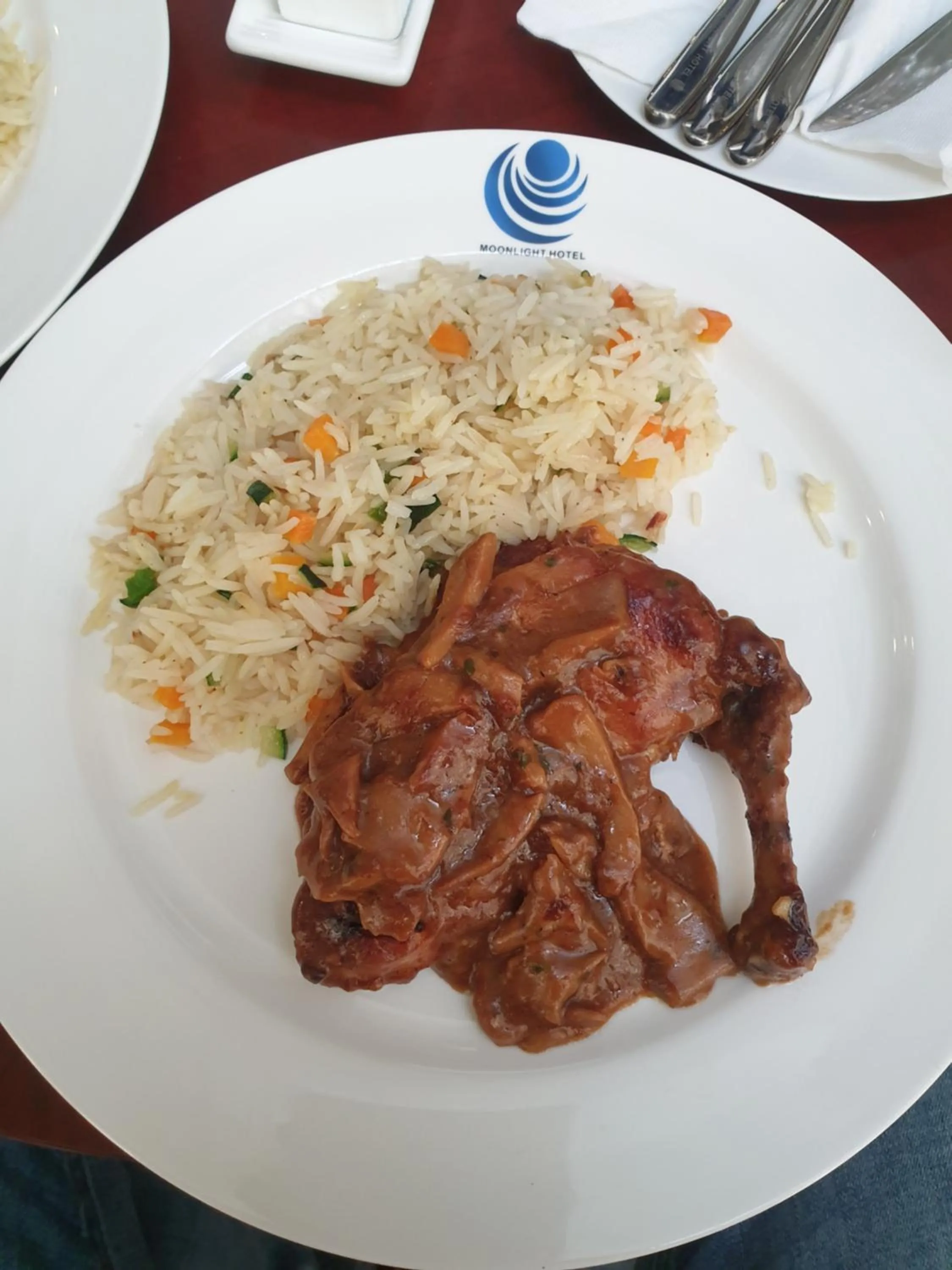 Food and drinks in Moonlight Hotel Addis Ababa