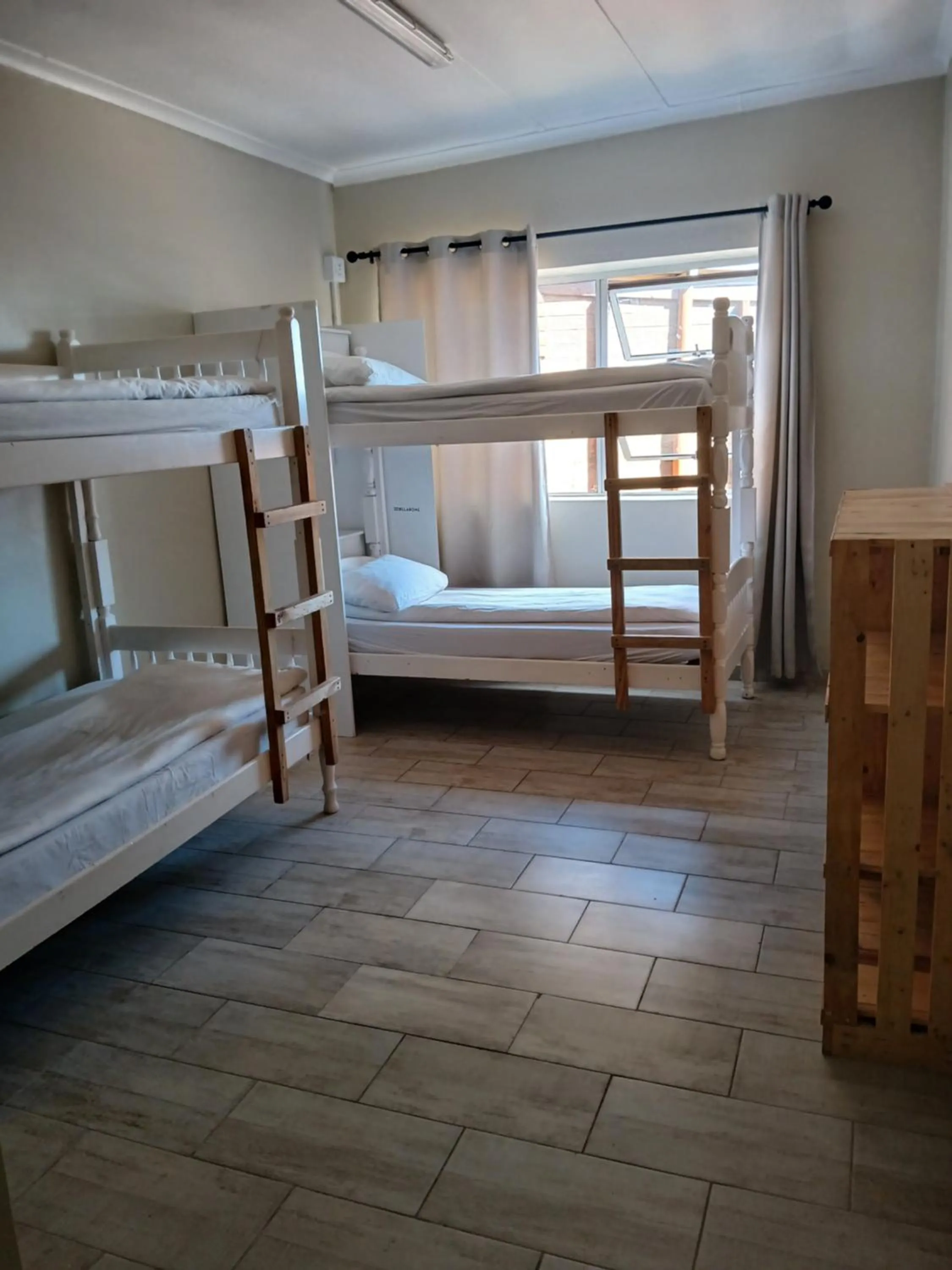 Bed in Island Vibe Backpackers Jeffreys Bay