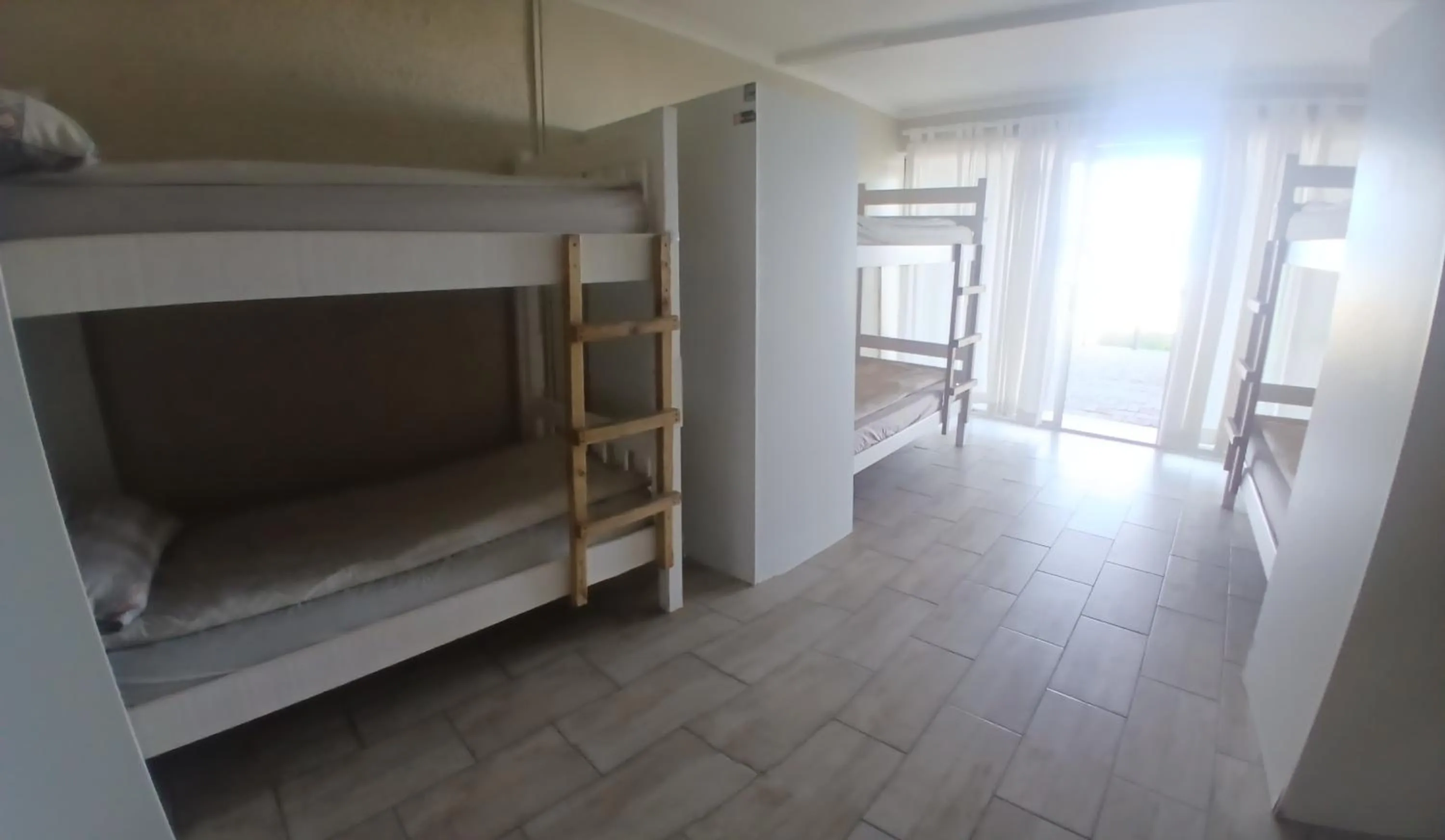 Photo of the whole room, Bed in Island Vibe Backpackers Jeffreys Bay