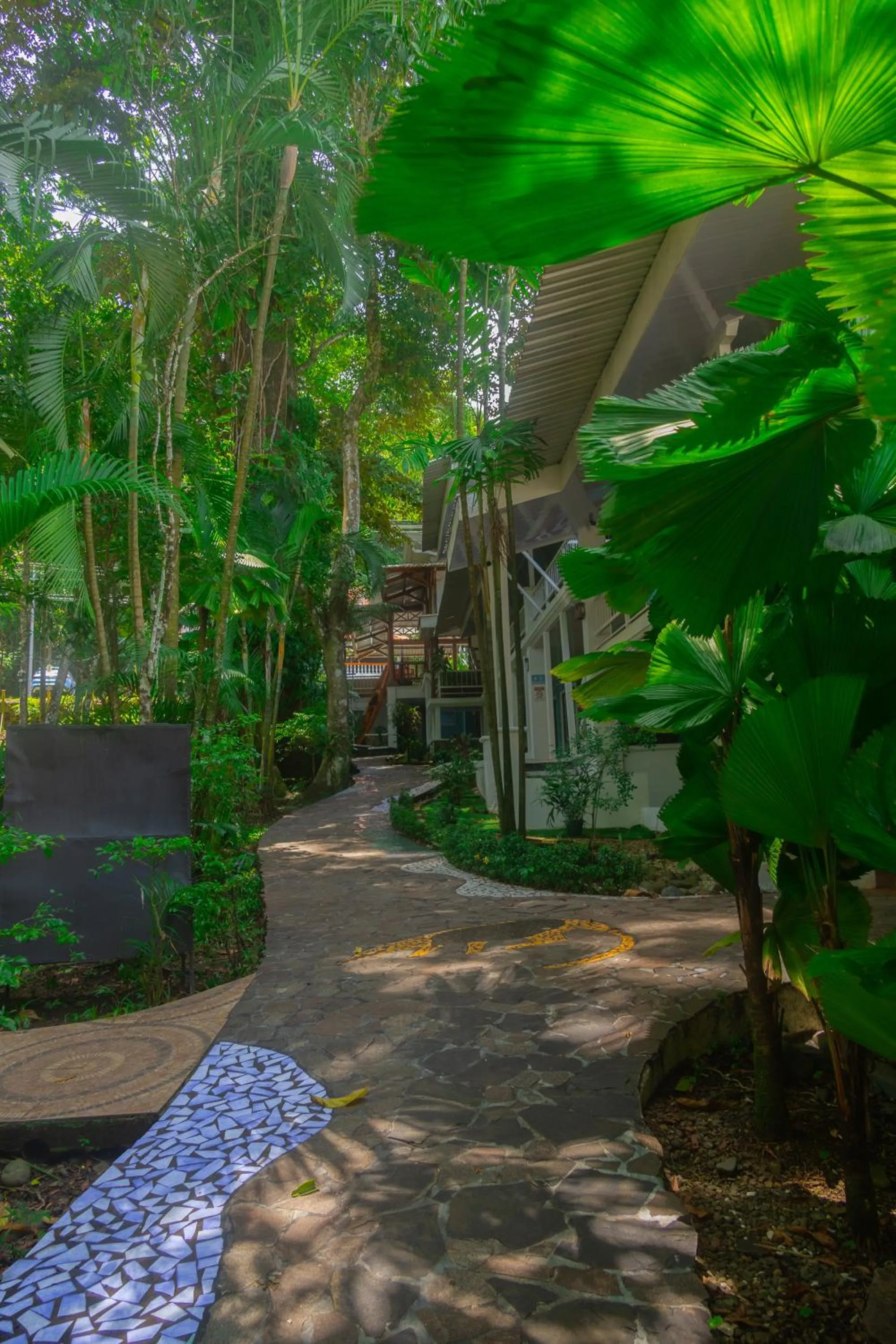 Property building in Hotel Verde Mar Direct Beach Access