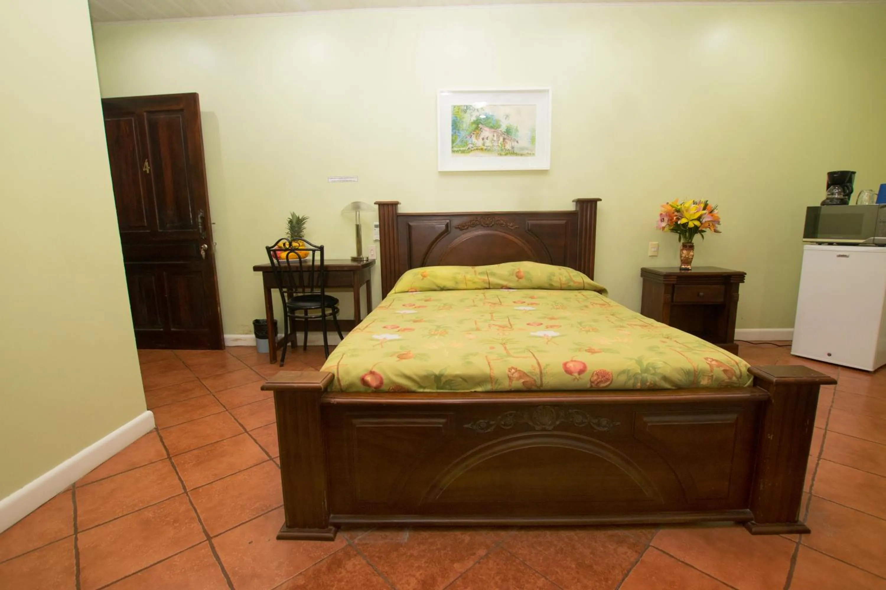 Photo of the whole room, Bed in Hotel Verde Mar Direct Beach Access