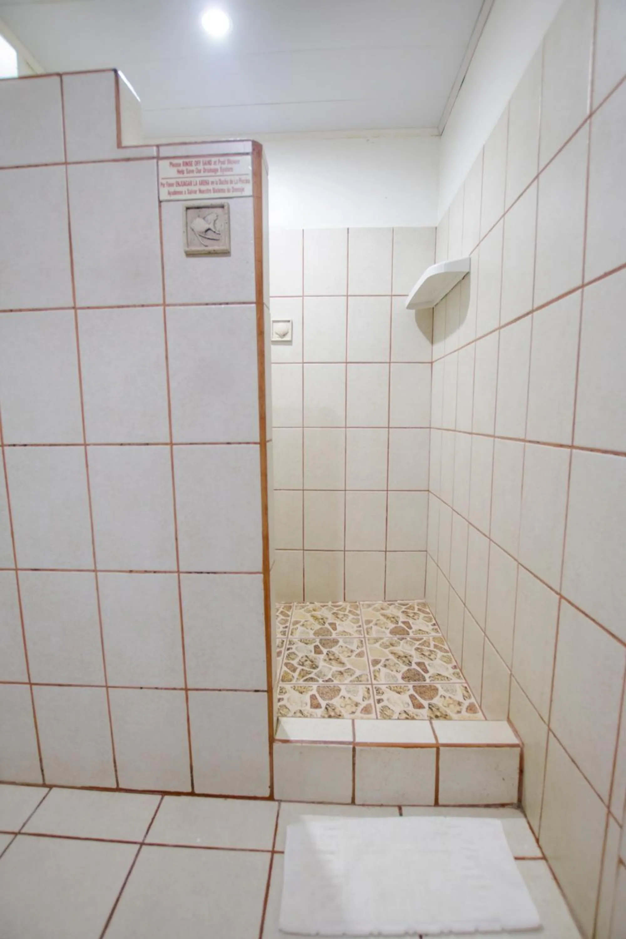 Bathroom in Hotel Verde Mar Direct Beach Access