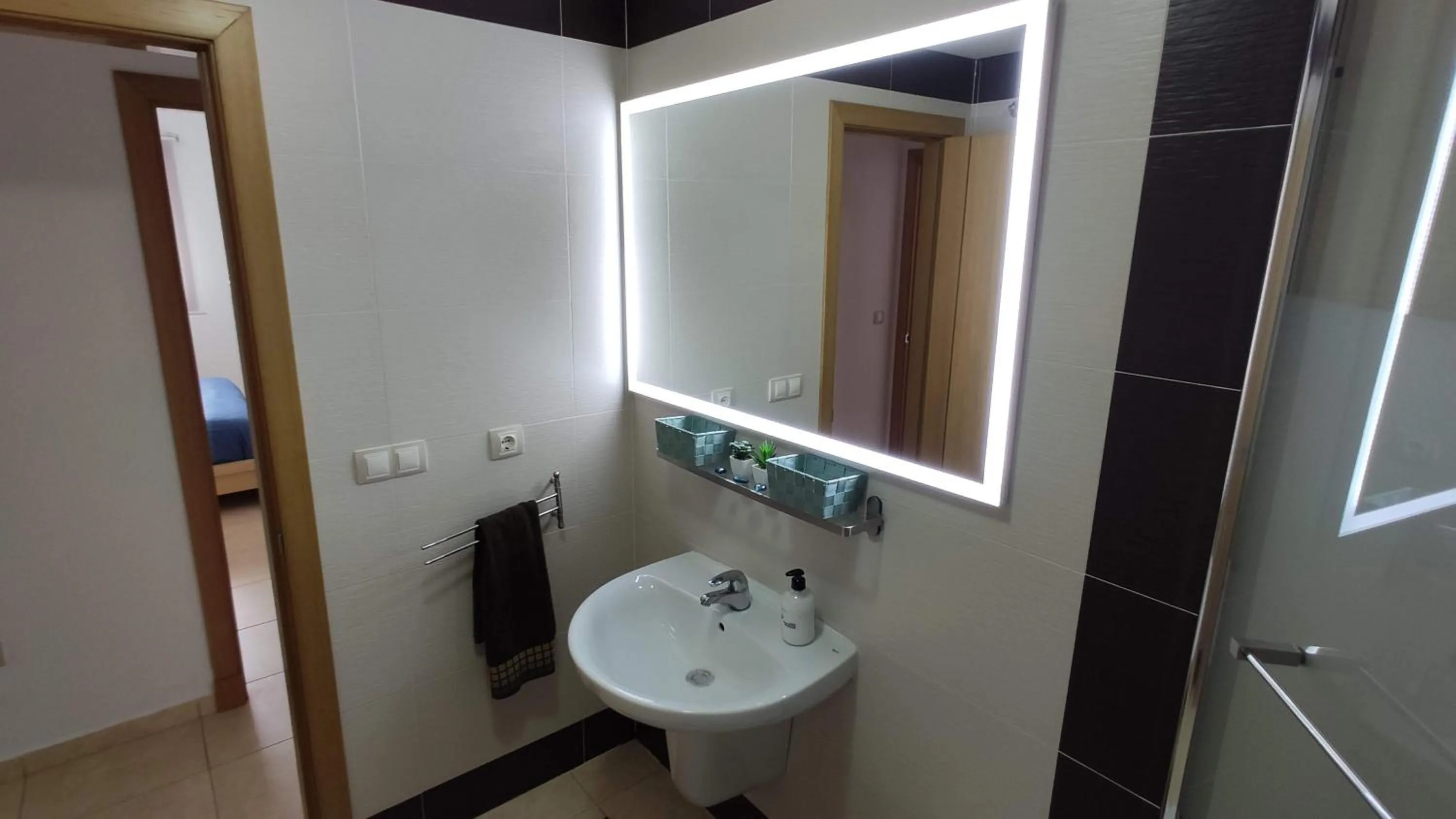 Bathroom in VALDECARRETAS Apartamento Rota cerca de playa
