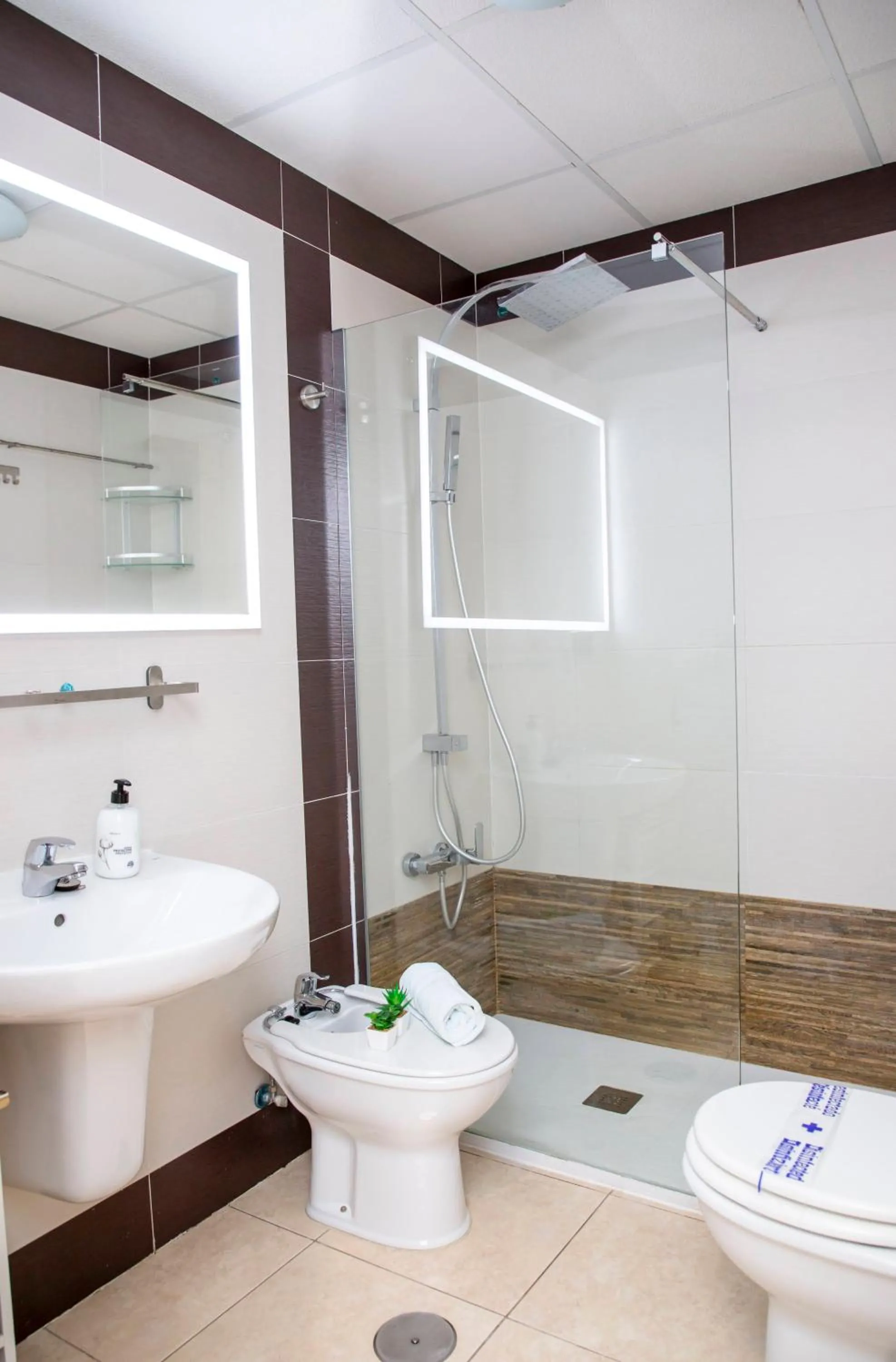 Bathroom in VALDECARRETAS Apartamento Rota cerca de playa