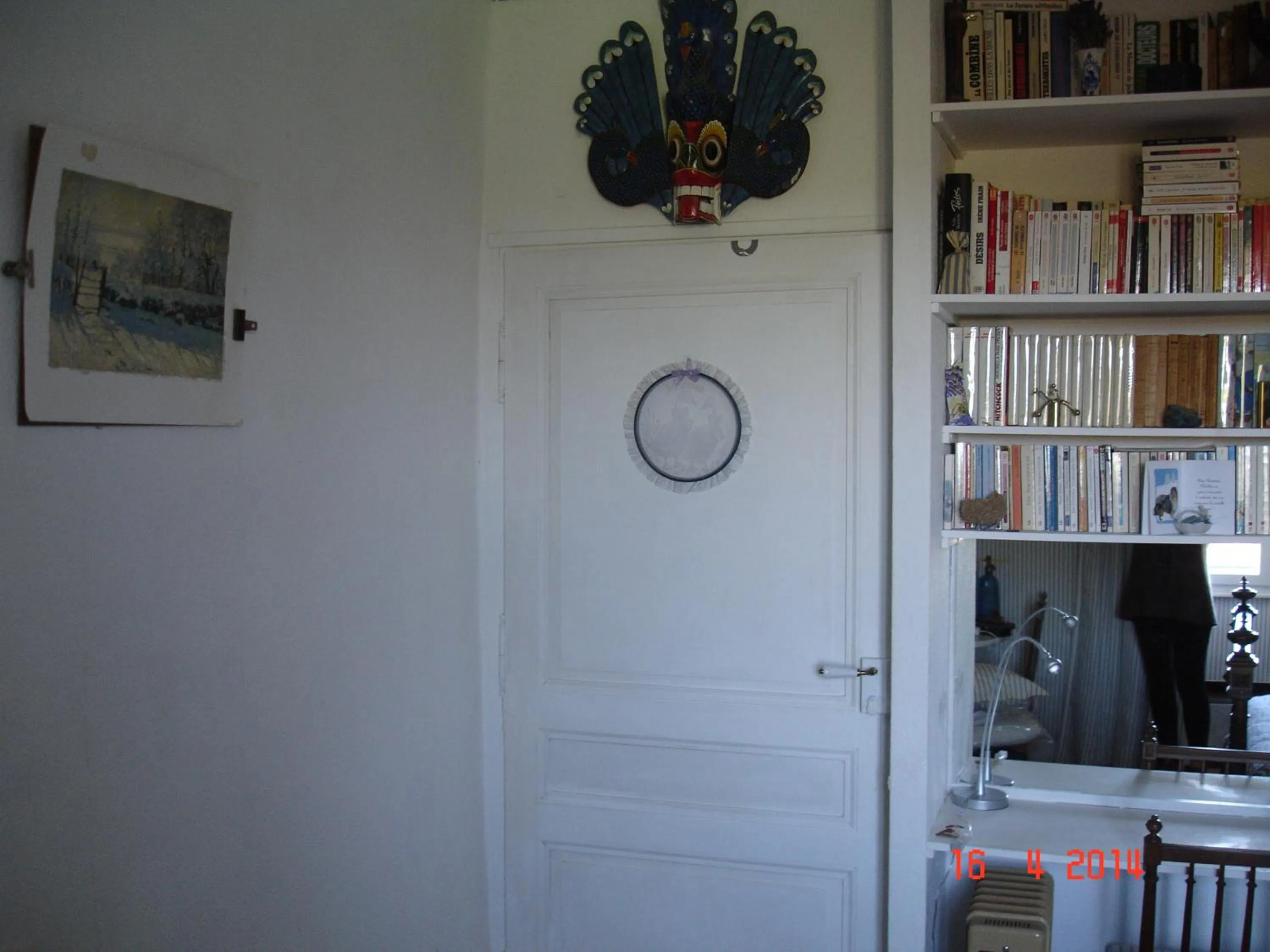 Library in La Pie qui Chante