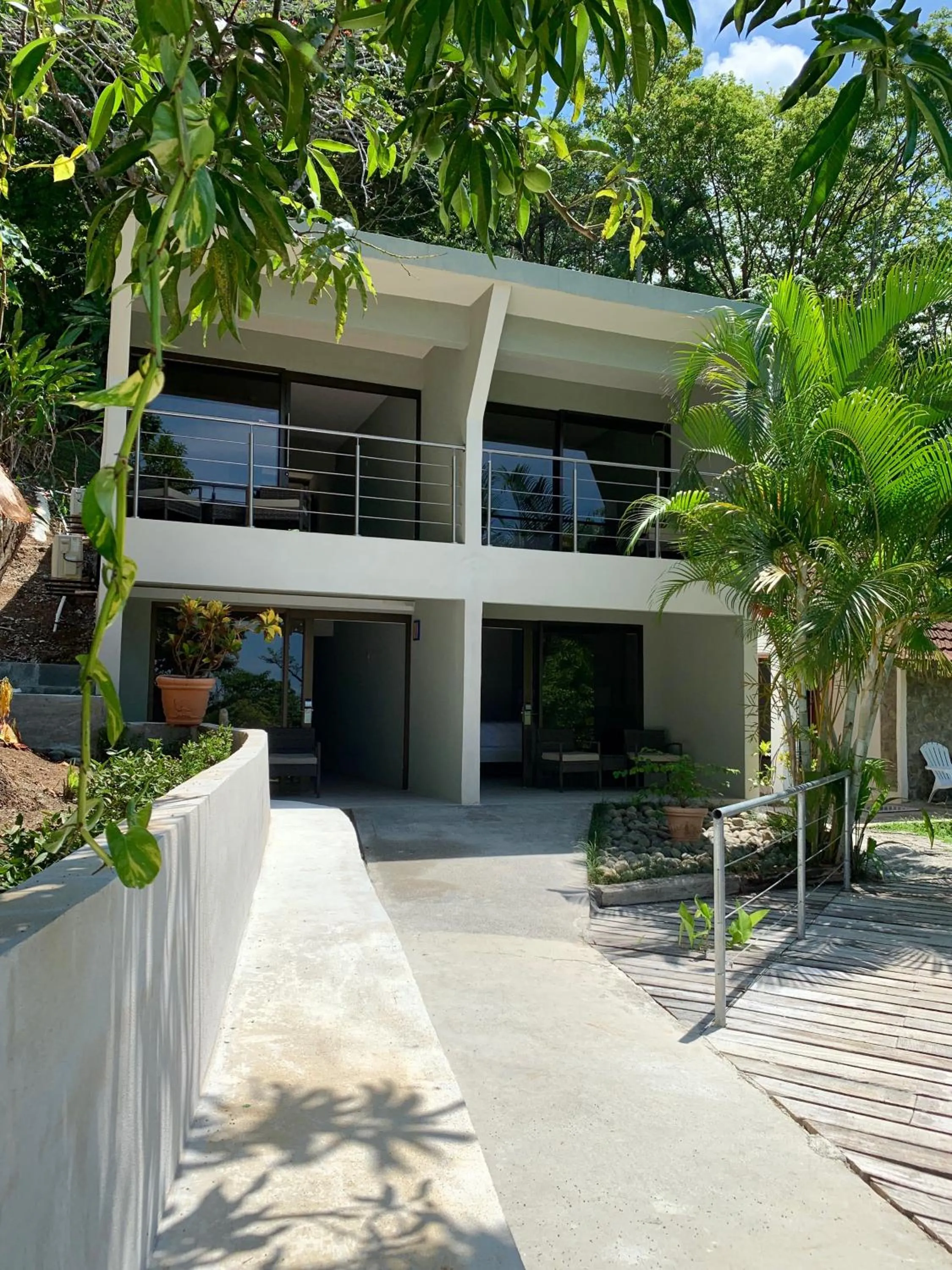 Property building in Karahe Beach Hotel