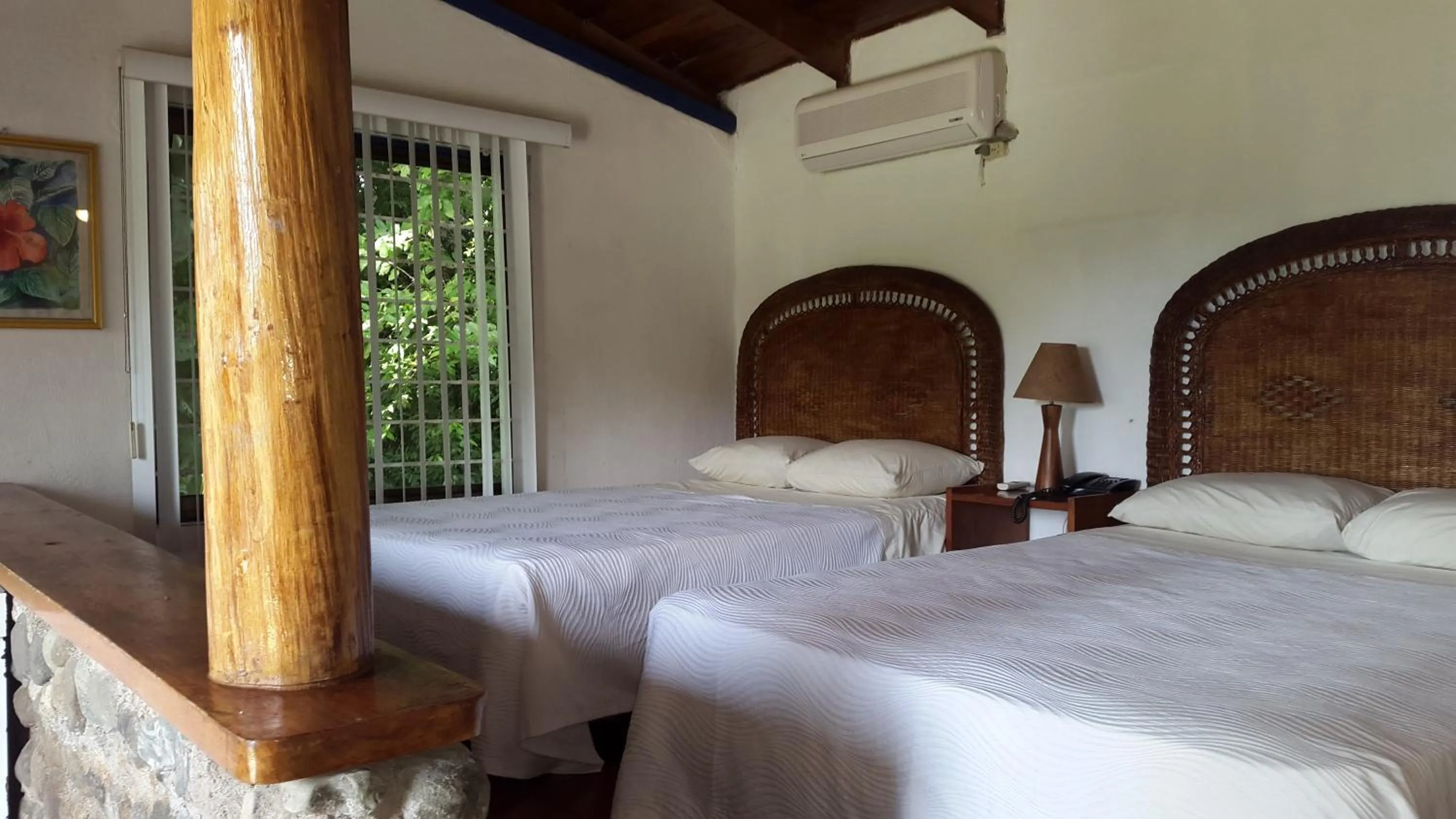 Bed in Karahe Beach Hotel