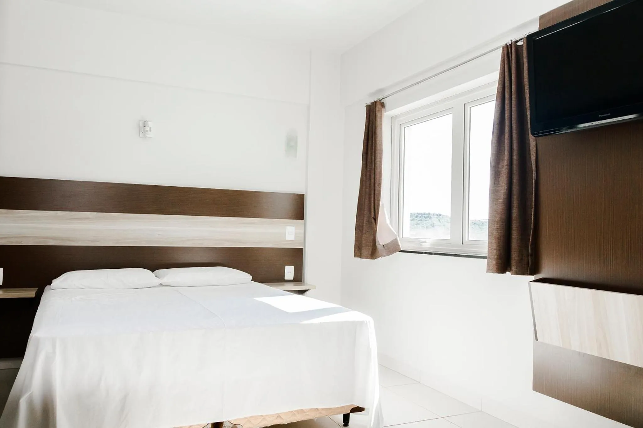 Bed in La Vitre Hotel