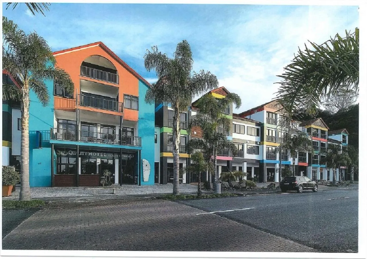 Facade/entrance in Quality Hotel Oceans Tutukaka